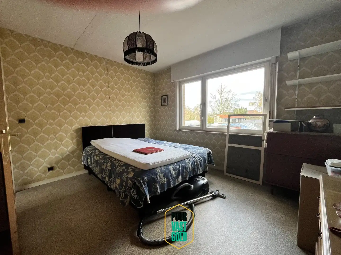 Vlot bereikbare en degelijke woning met tuin, garage en dubbele oprit. foto 14