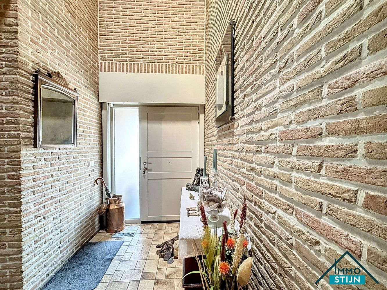 Landelijk gelegen woning met dubbele garage foto 2