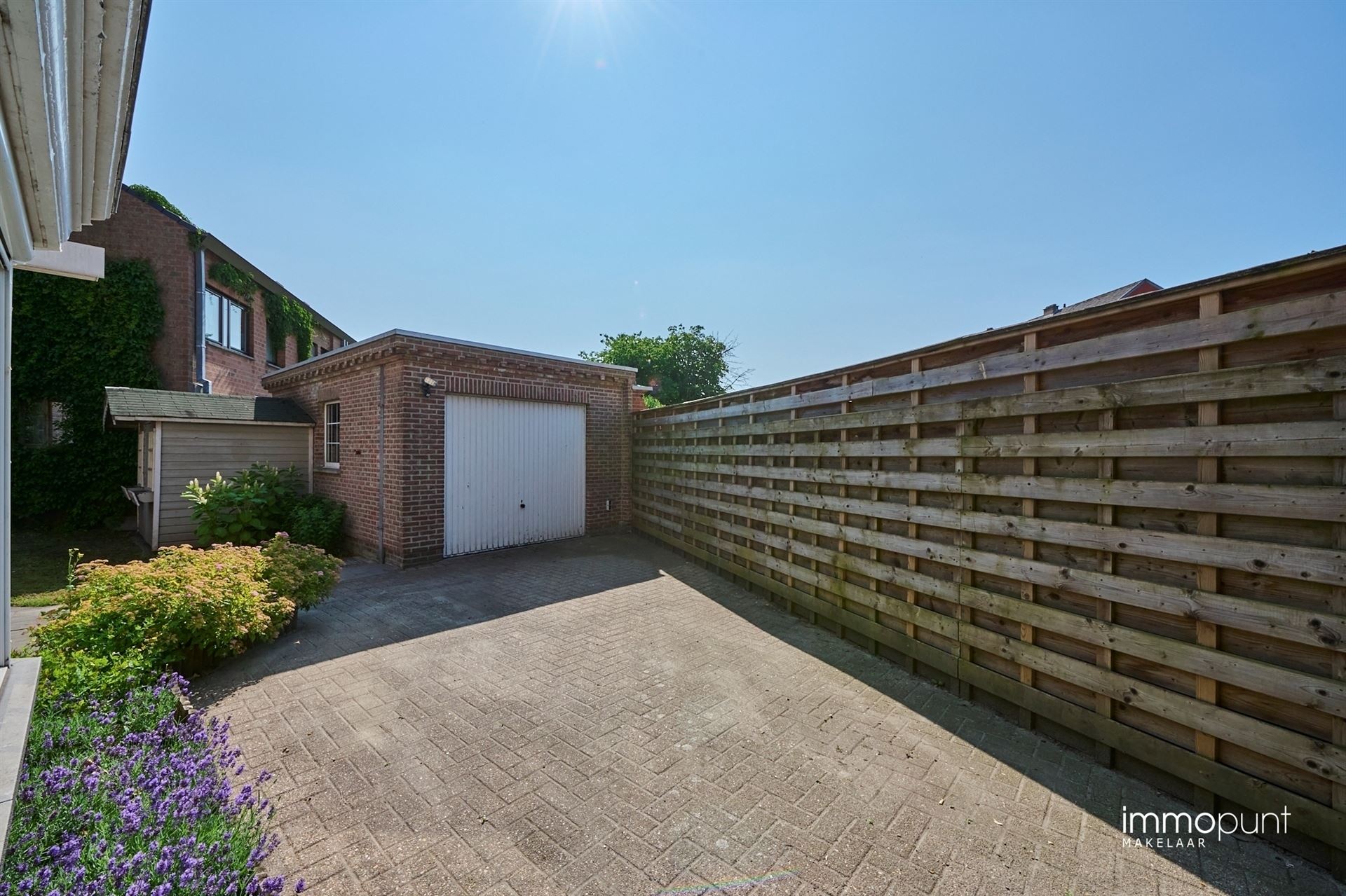 Handelspand met woonst foto 35