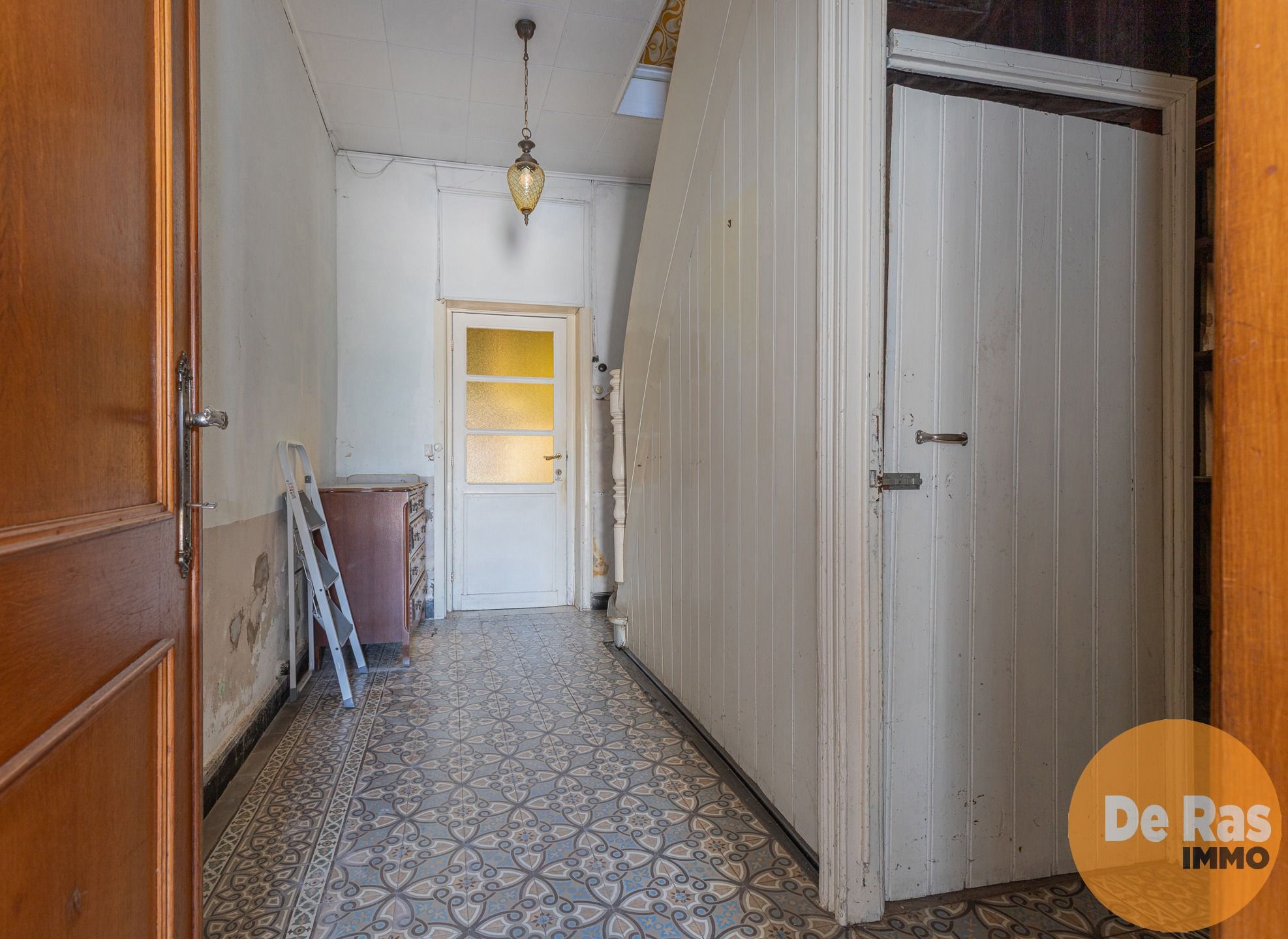 ST-L-ESSE - Ruime burgerwoning met achterliggende ateliers foto 9