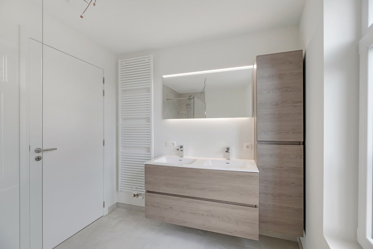 Uniek appartement met 2 slpkrs foto 8