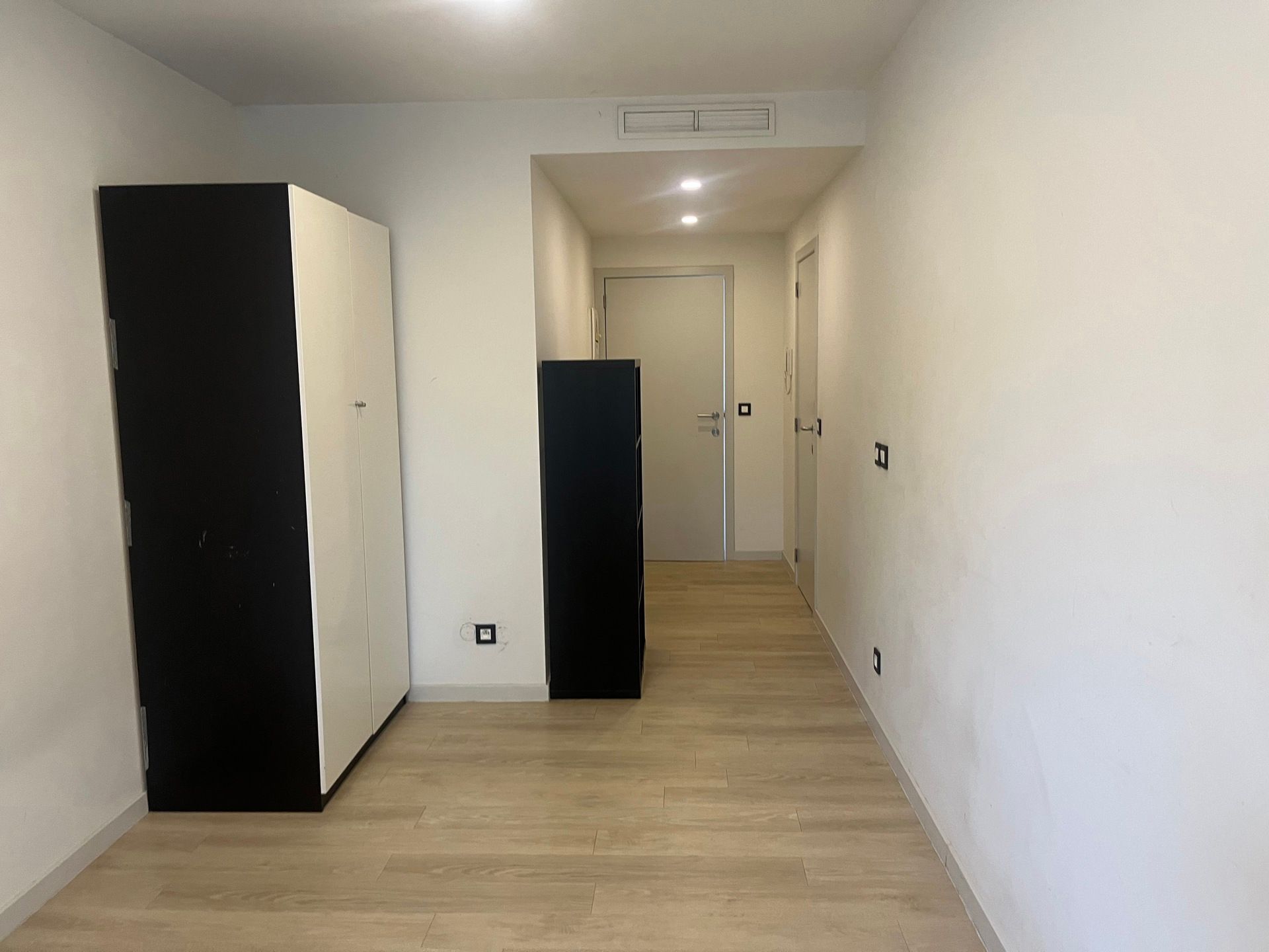 Instapklare studentenkamer met eigen badkamer op top ligging foto 3