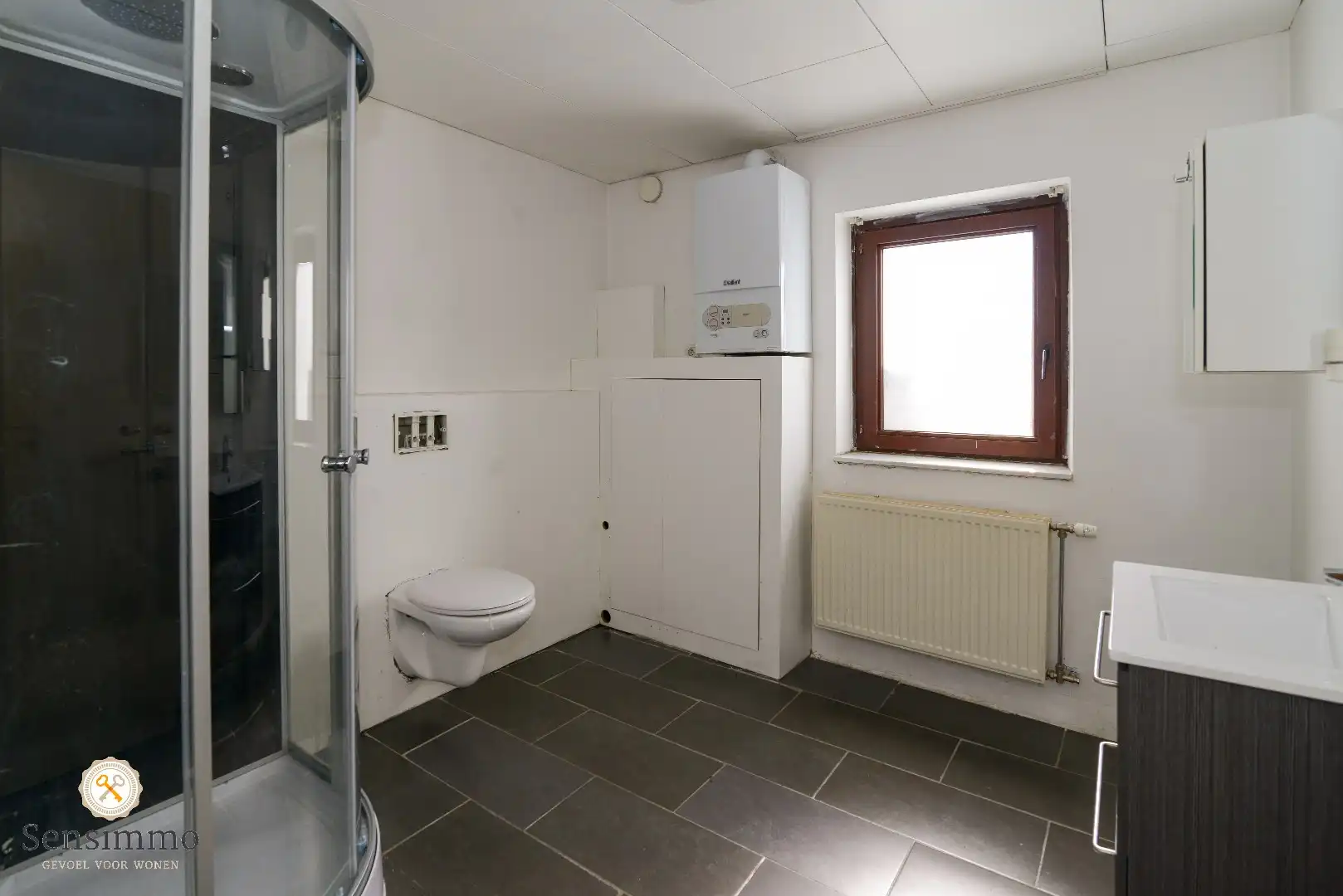 Prachtig gelegen duplex met 2 slpkmrs + terras + parking foto 10