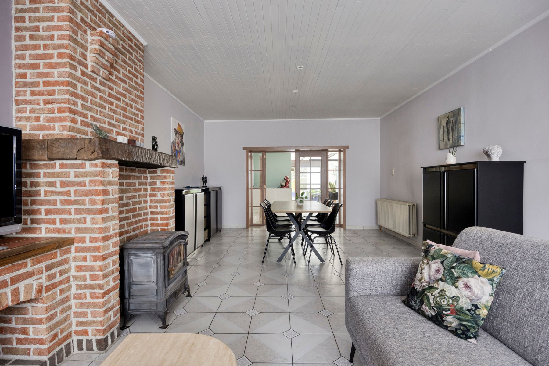 TOPPER: ruime instapklare woning met een enorm potentieel! foto 5