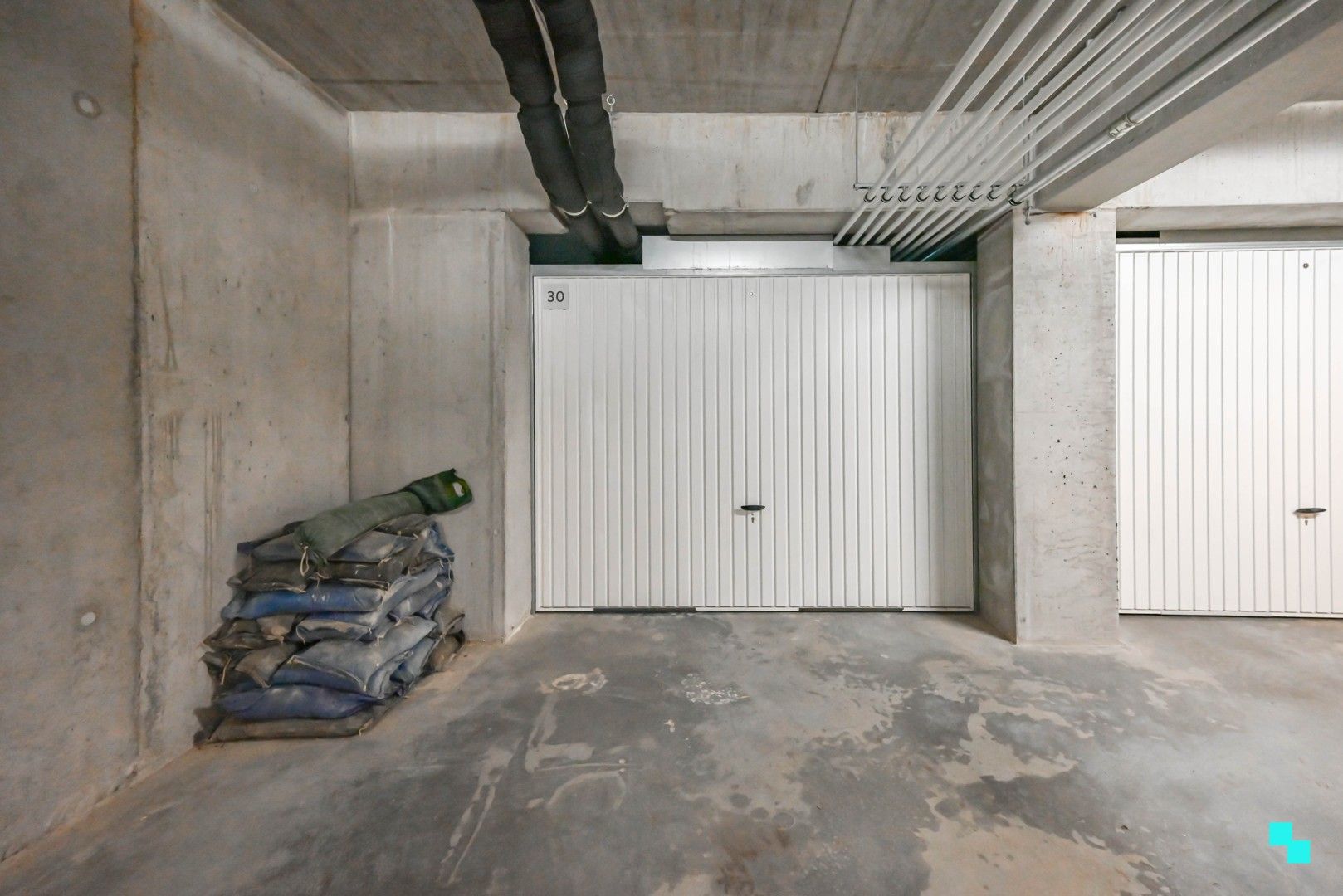 Energiezuinig éénslaapkamerappartement aan kanaal Roeselare-Leie foto 20