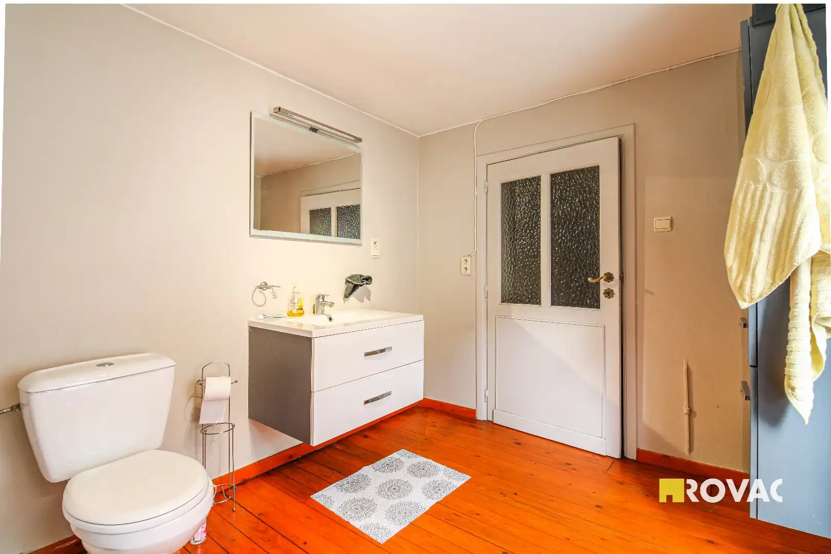 Ruime rijwoning met tuin! foto 16