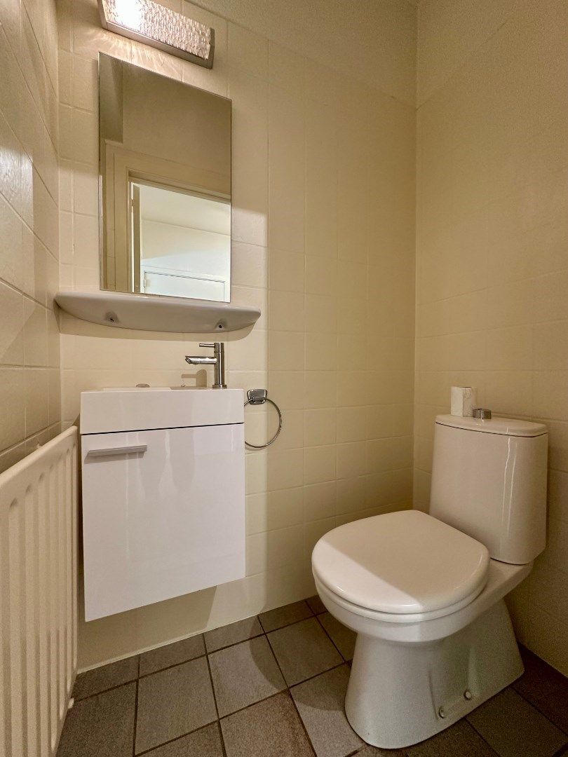 Appartement op rustige ligging te Sint-Andries foto 8