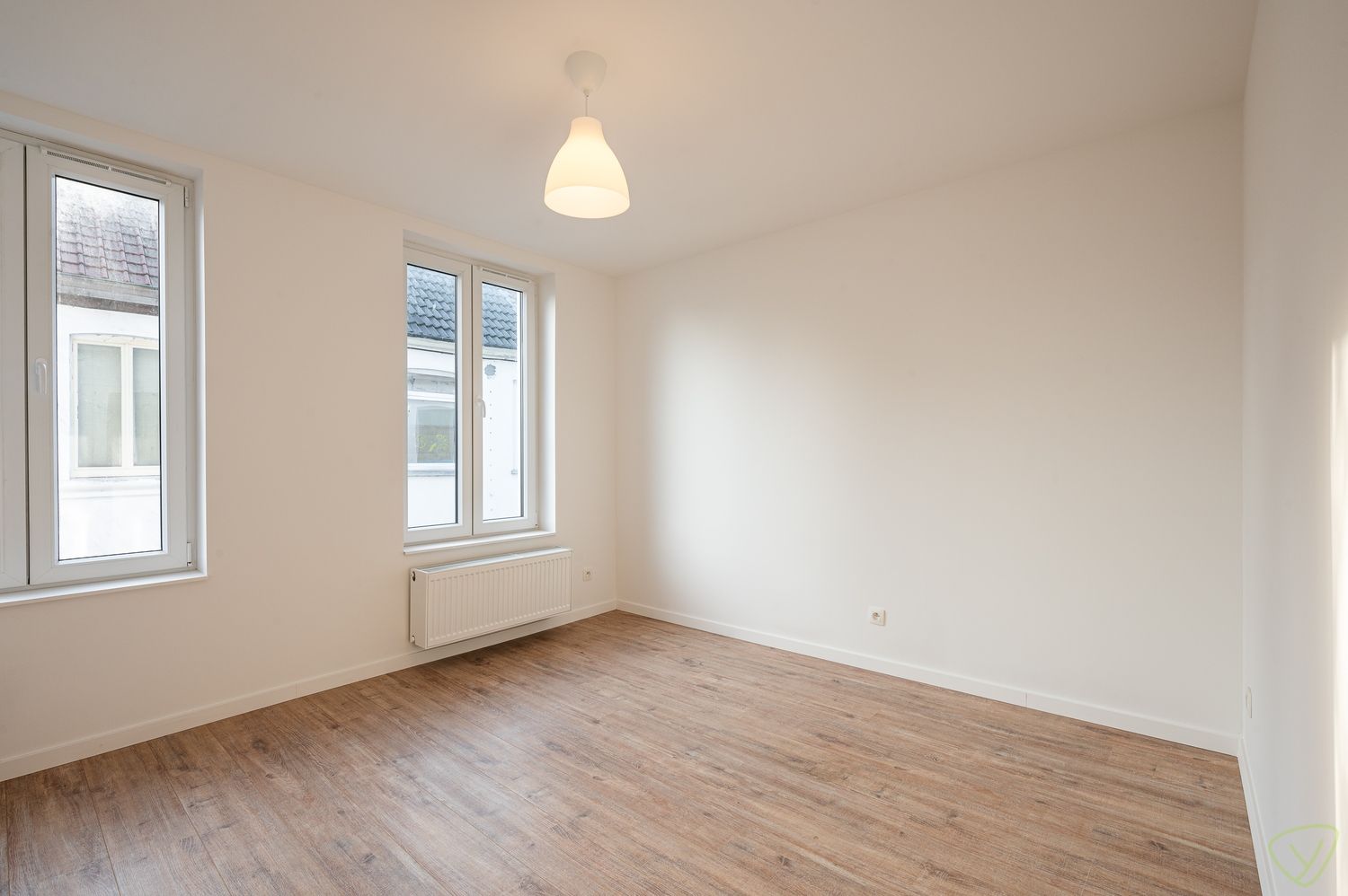 Gerenoveerde arbeiderswoning met drie slaapkamers en garagebox foto 9