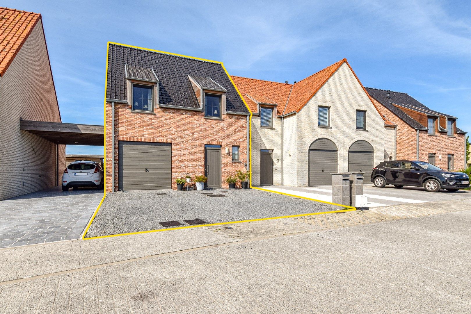 Instapklare en landelijke woning met 3 slaapkamers in rustige nieuwbouwwijk te Lombardsijde foto {{pictureIndex}}