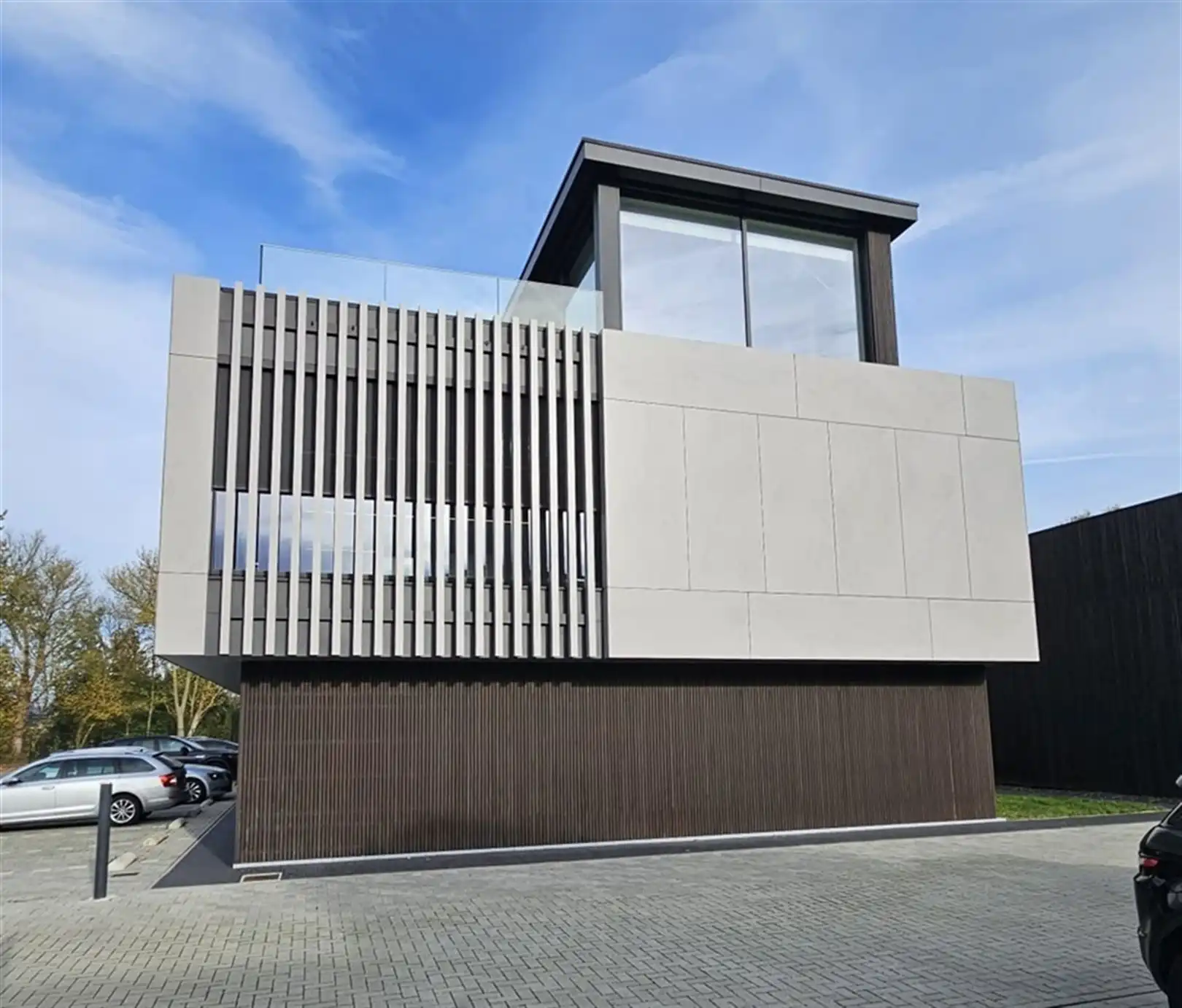Semi-industrieel bedrijfsgebouw op toplocatie foto 6