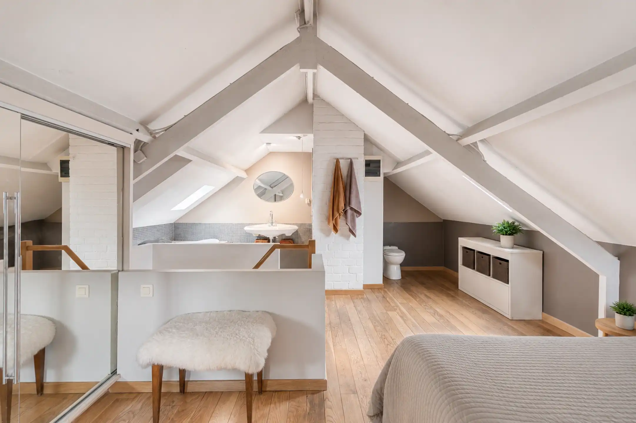 Ruime en energiezuinige woning, 4 slaapkamers op toplocatie foto 11
