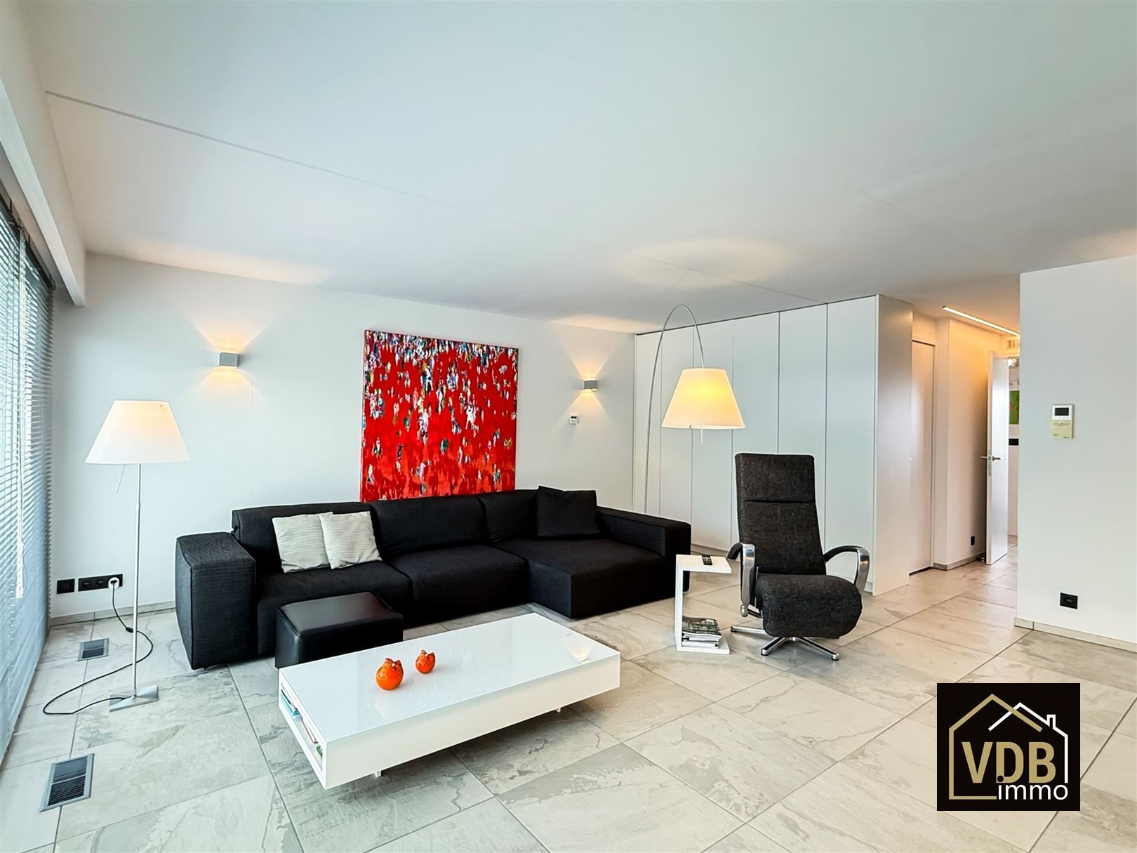 Penthouse zeer goed afgewerkt foto {{pictureIndex}}