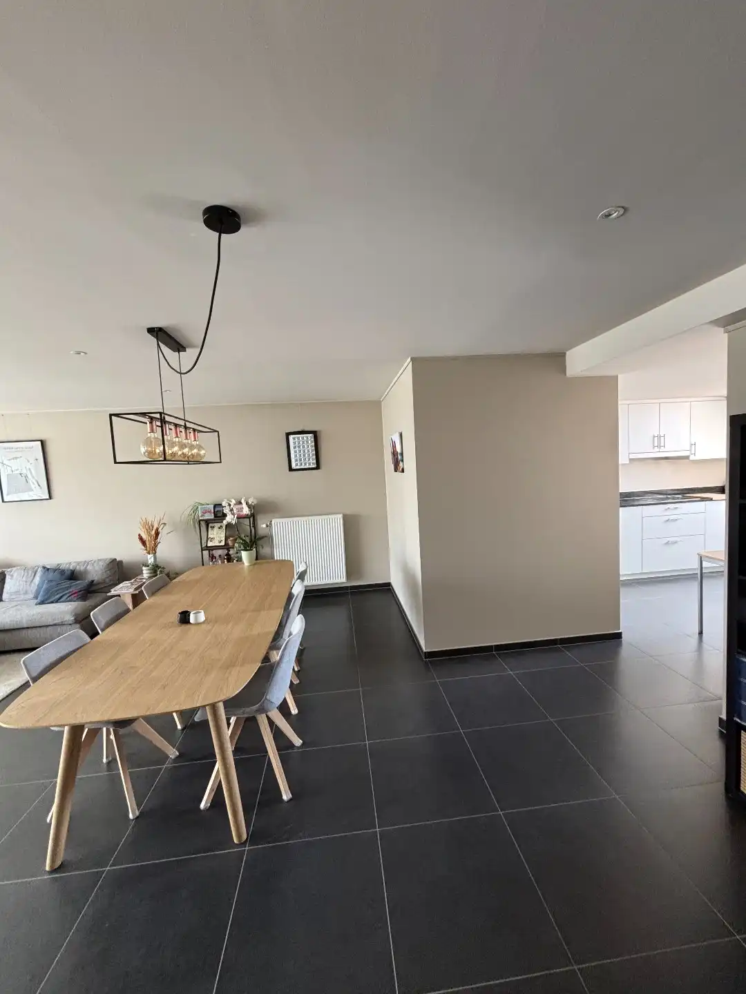 Prachtig appartement met 2 slaapkamers en 2 garages! foto 4