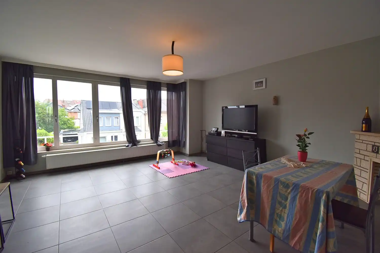 Appartement met 2 slaapkamers en kelder op centrale ligging te Negenmanneke foto 2