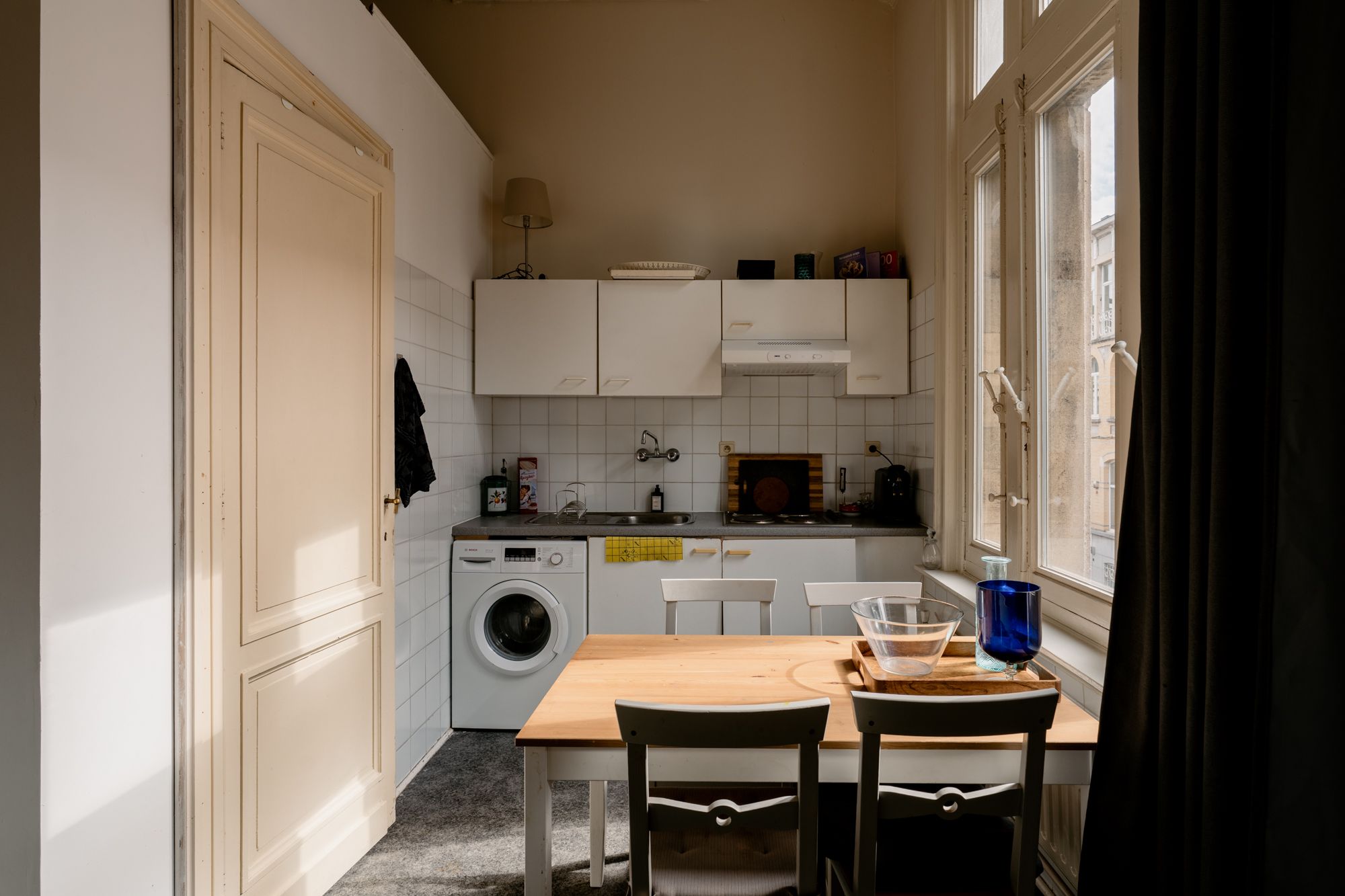 Eclectisch appartement in opvallend hoekgebouw ‘Den Wolf’ op Zurenborg foto 12