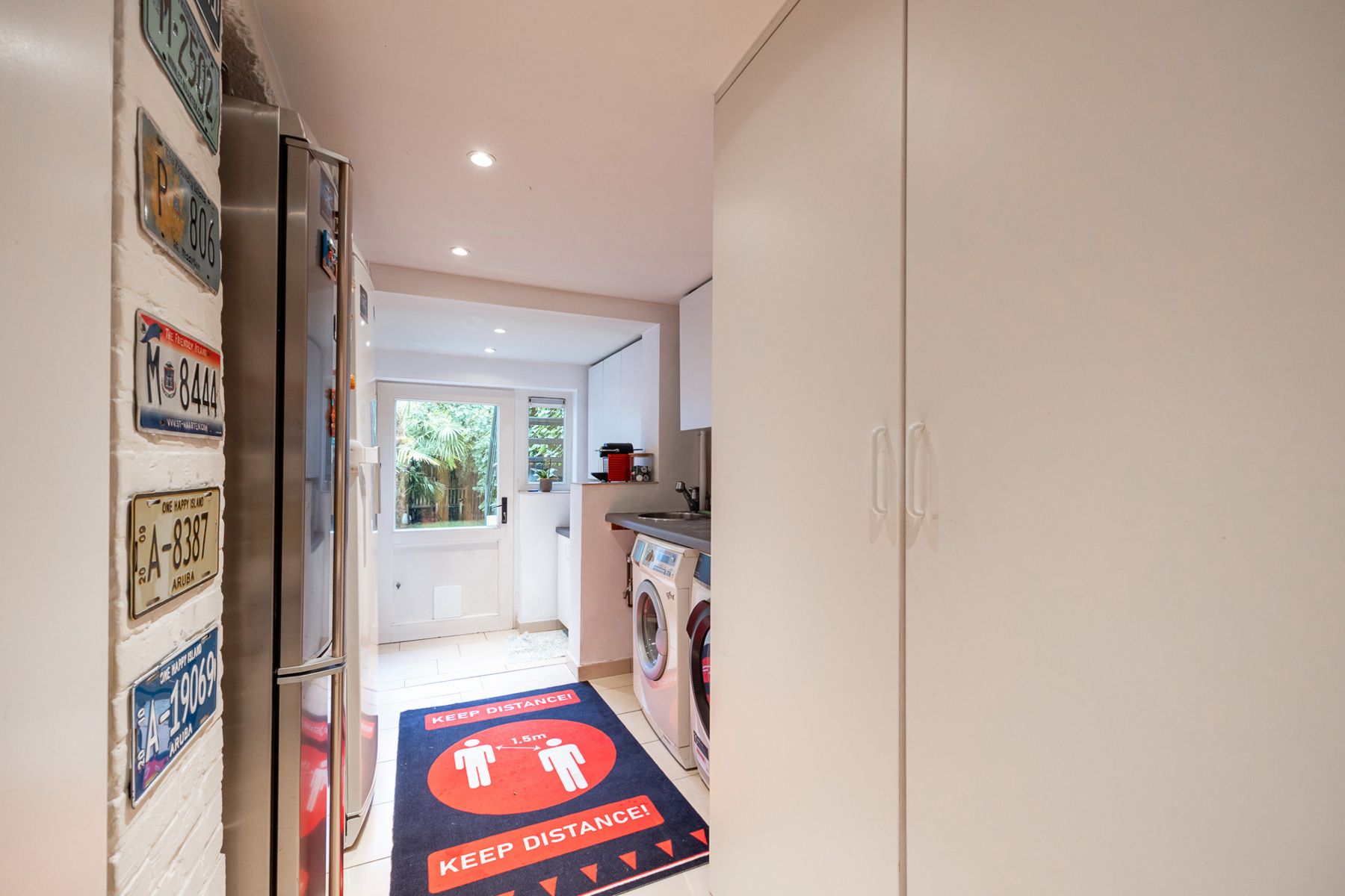 Instapklare woning met 3 à 4 slpks, praktijkruimte en garage foto 4