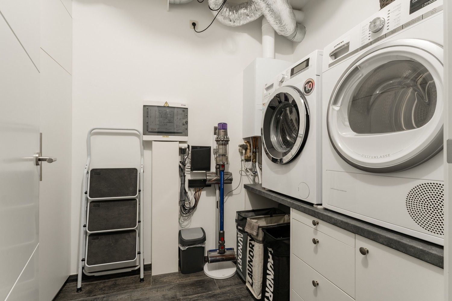 Ruim en lichtrijk  3 slaapkamer appartement met 2 terrassen  (49m²)  op toplocatie in Overpelt centrum foto 15