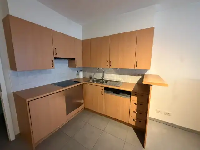 Aangenaam éénslaapkamer appartement aan het Stationsplein van Blankenberge. foto 8