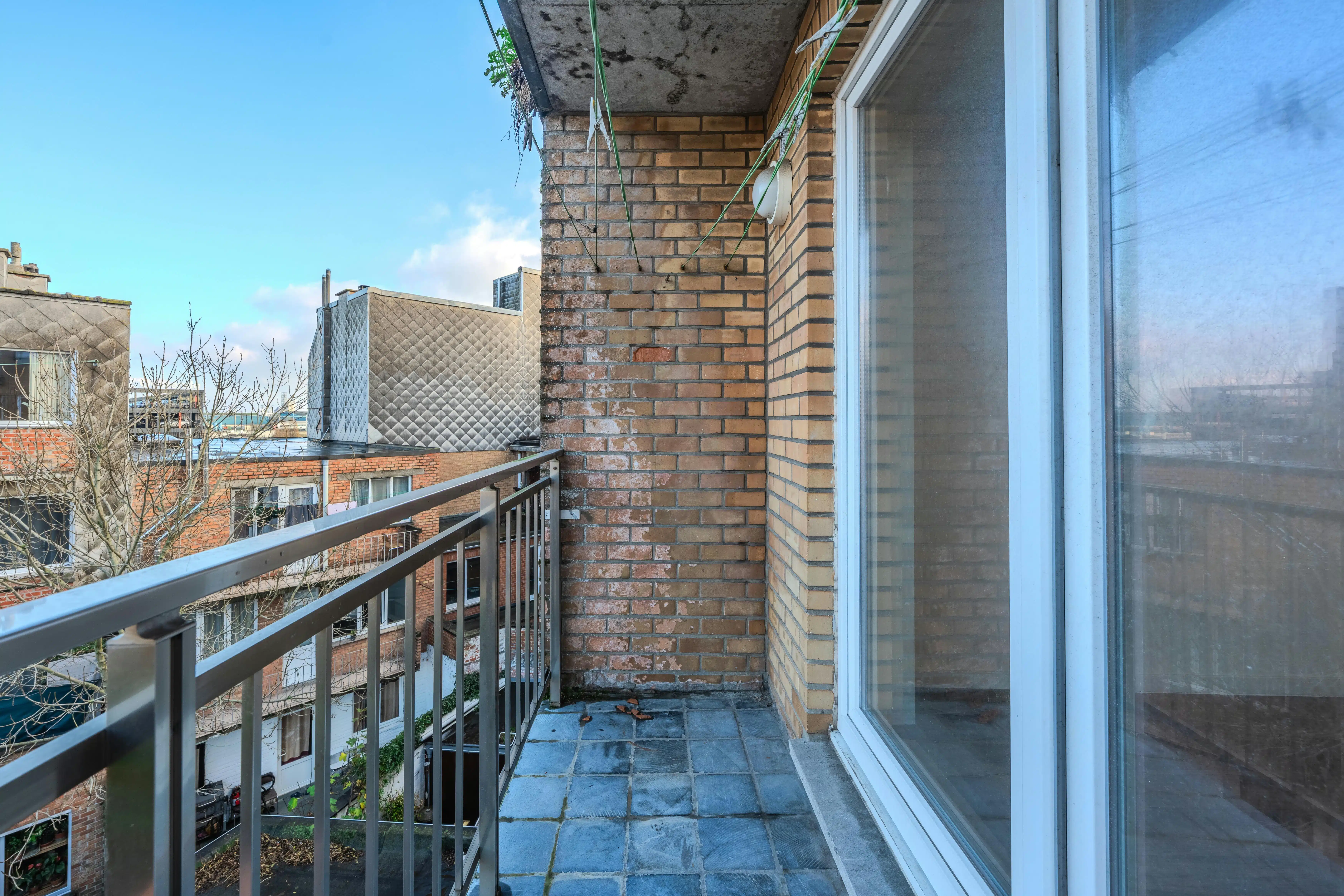 Instapklaar 2-slaapkamerappartement te Oostende foto 19