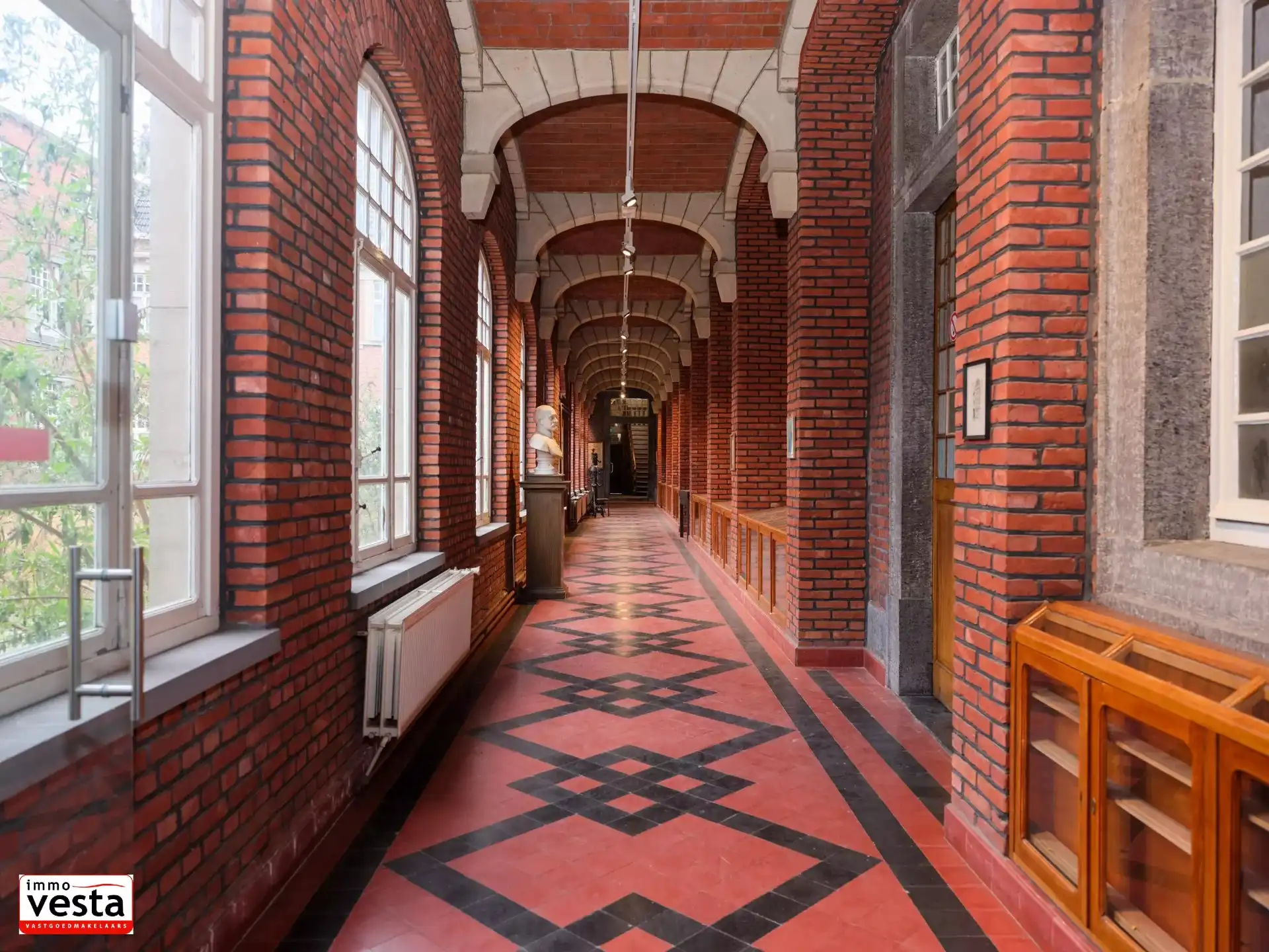 Voormalig klooster met projectpotentieel foto 19