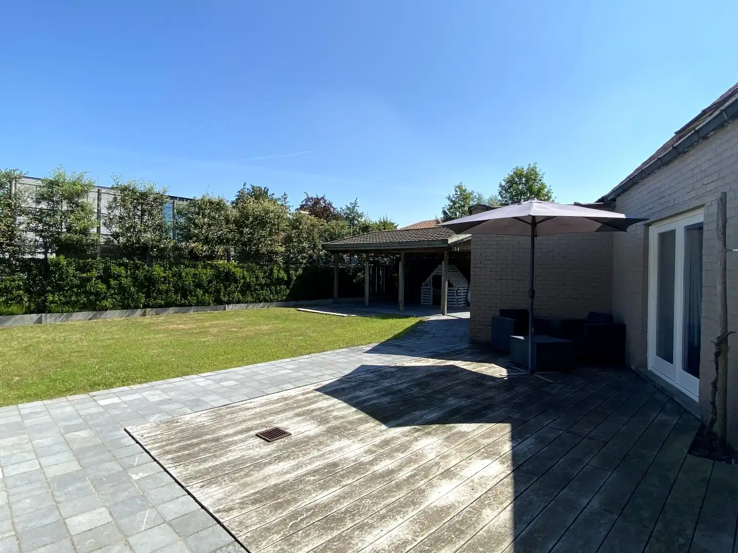 CHARMANTE ALLEENSTAANDE WONING MET 3 SLPKS EN TUIN  foto 16