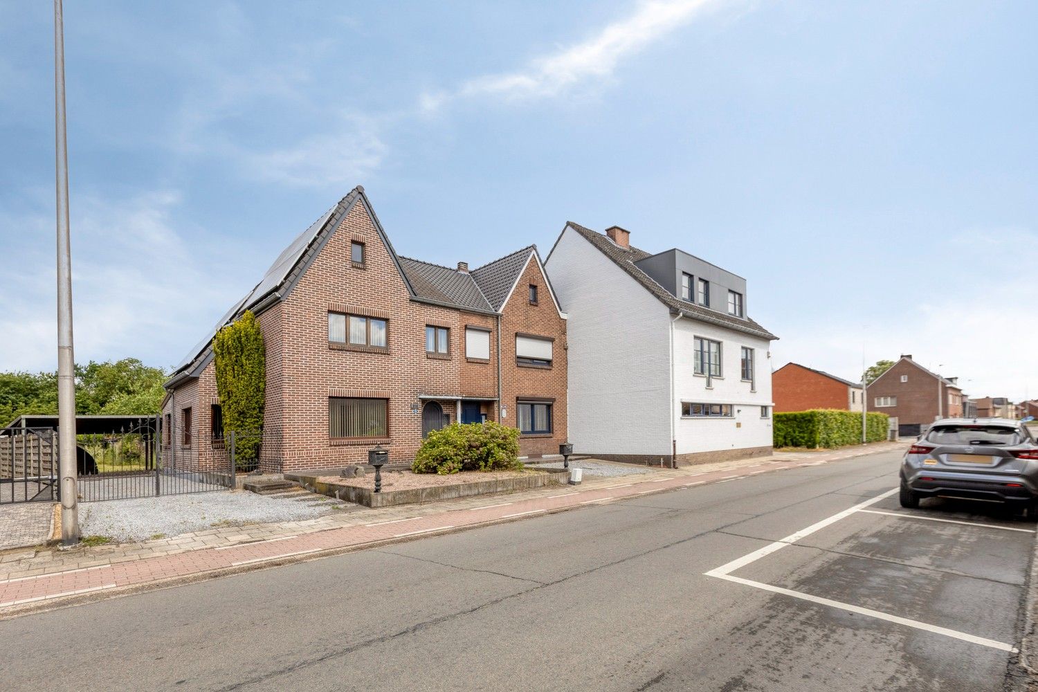 Halfopen gezinswoning met grote tuin en zonnepanelen – Heirstraat 314, Maasmechelen foto 3
