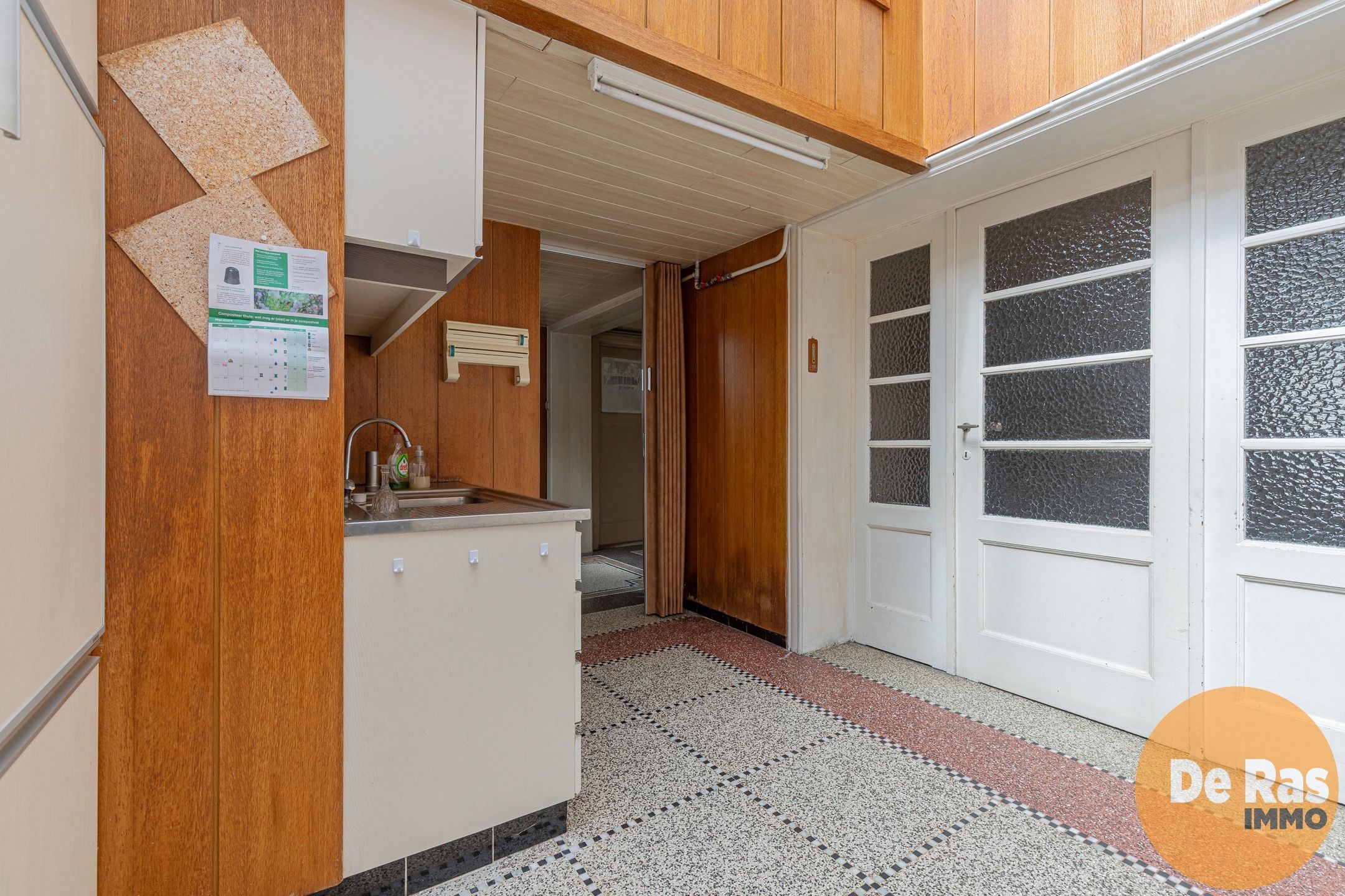 BURST - Te renoveren woning met tal van mogelijkheden foto 12