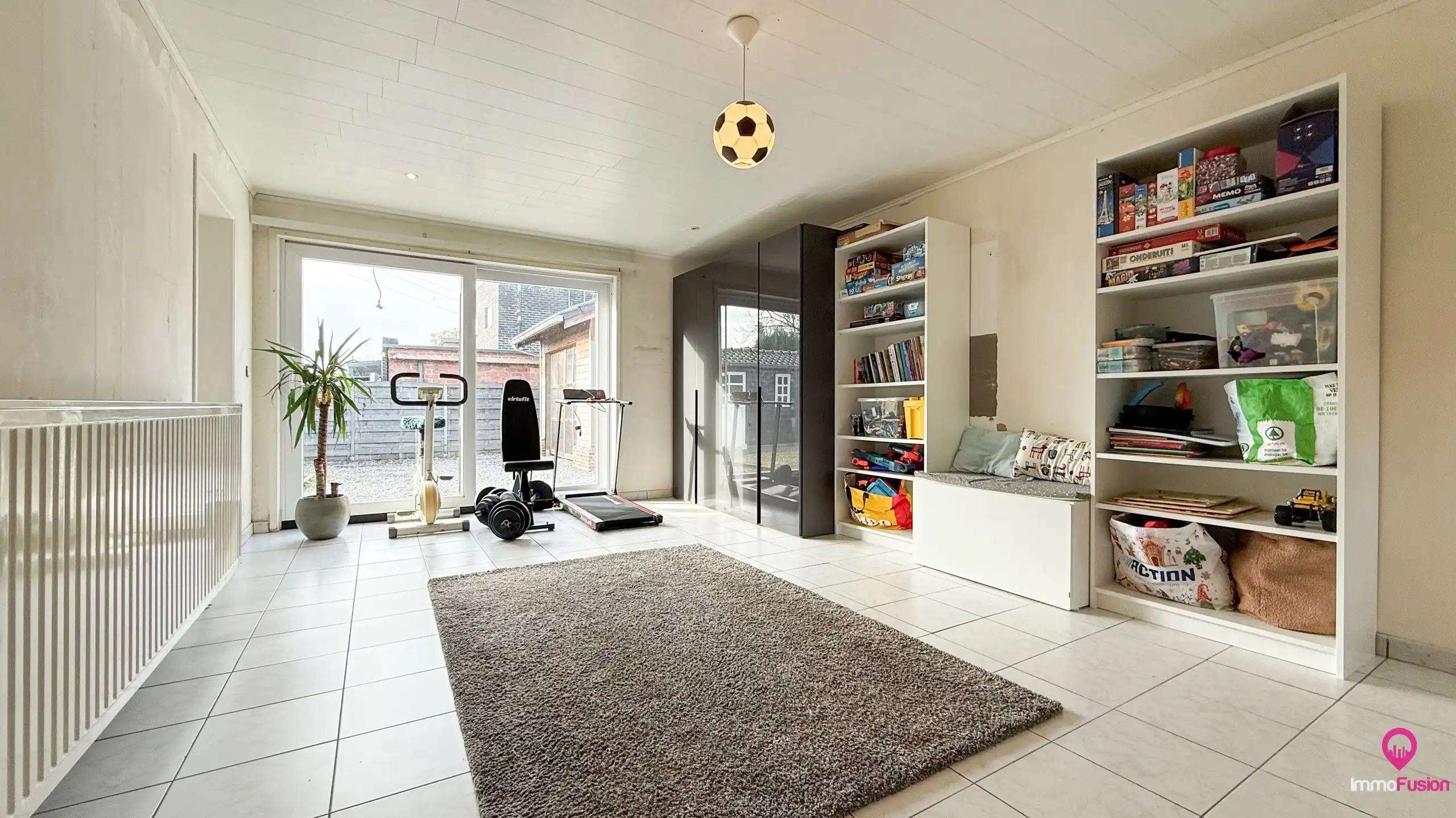 Kangoeroe woning met 5 slpks rustig gelegen! foto 14