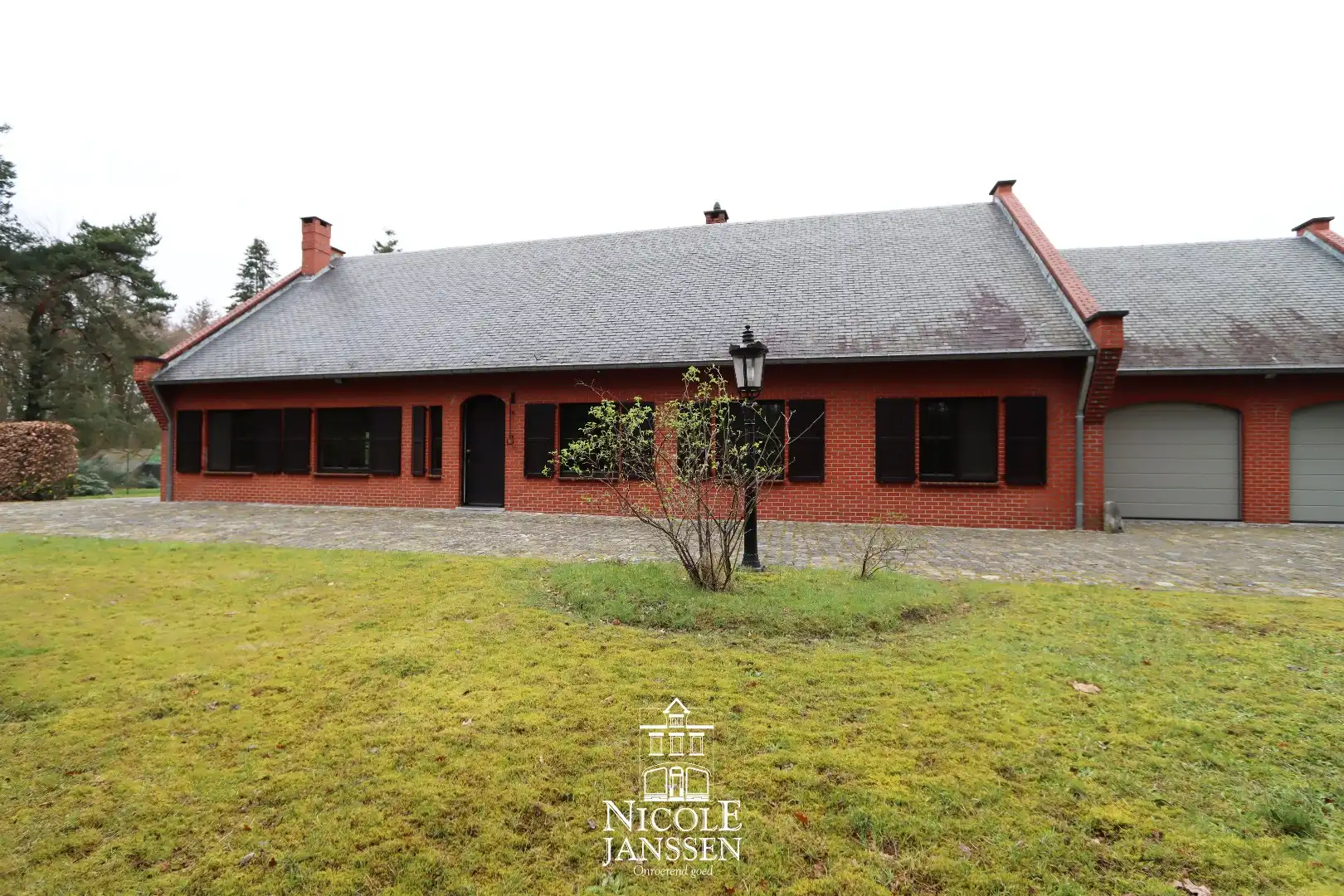 Degelijk gebouwd landhuis  foto 25