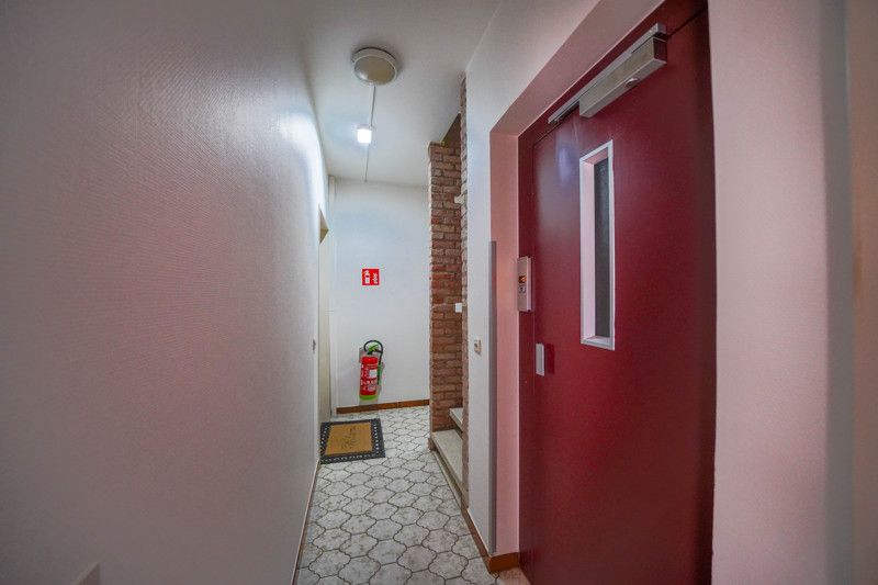 Zeer goed gelegen appartement met 1 slaapkamer foto 14