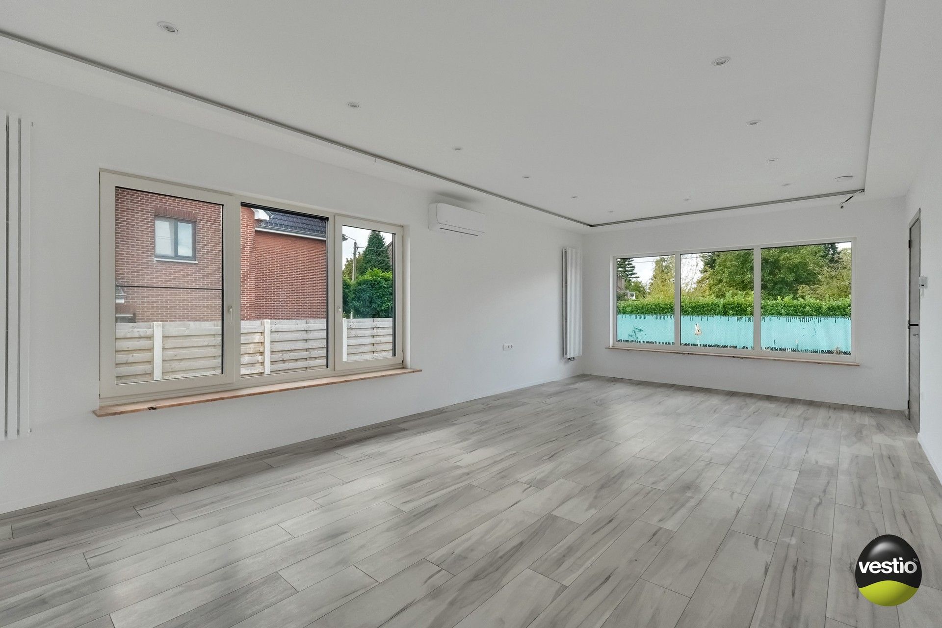 GERENOVEERDE WONING MET 5 SLAAPKAMERS foto 3