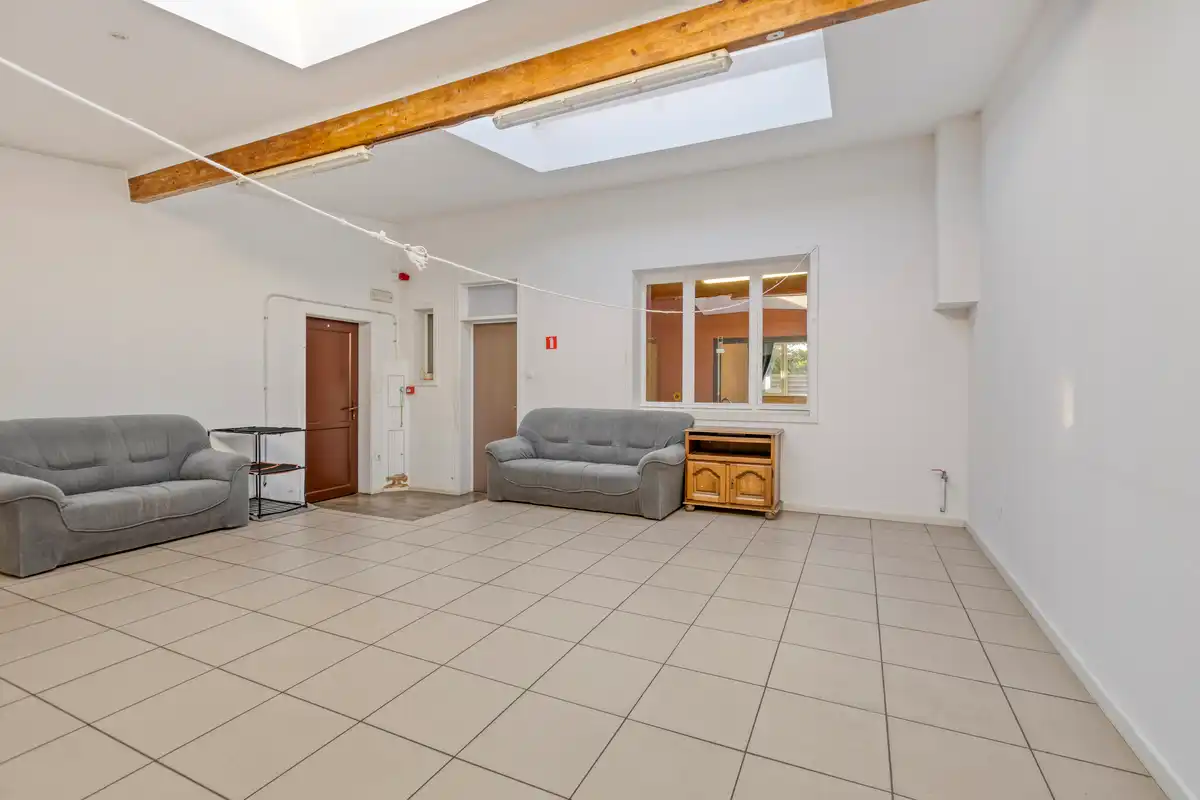 Ruime halfopen woning met tal van mogelijkheden  foto 11