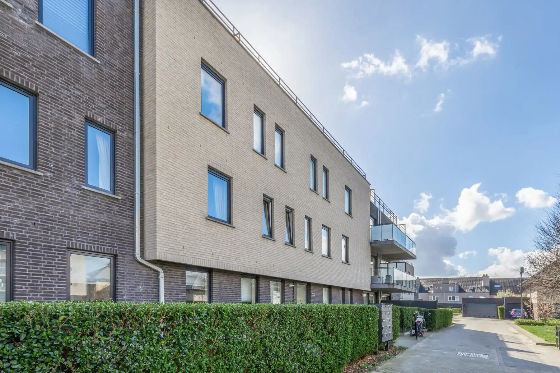 Lichtrijk appartement met 2 slaapkamers  foto 2