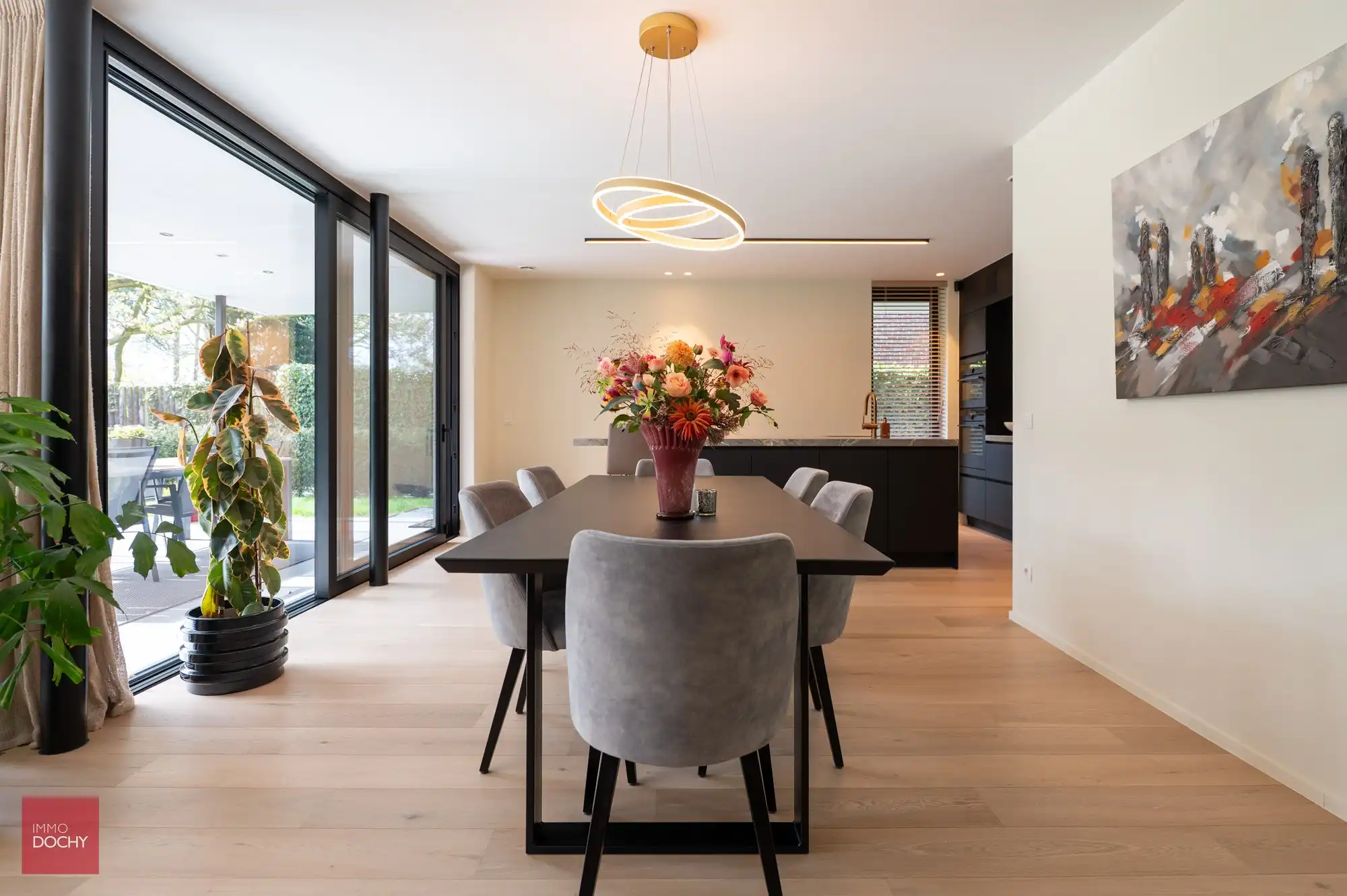 Instapklaar appartement met tuin en ondergrondse garage | Jan Bouckaertstraat foto 2