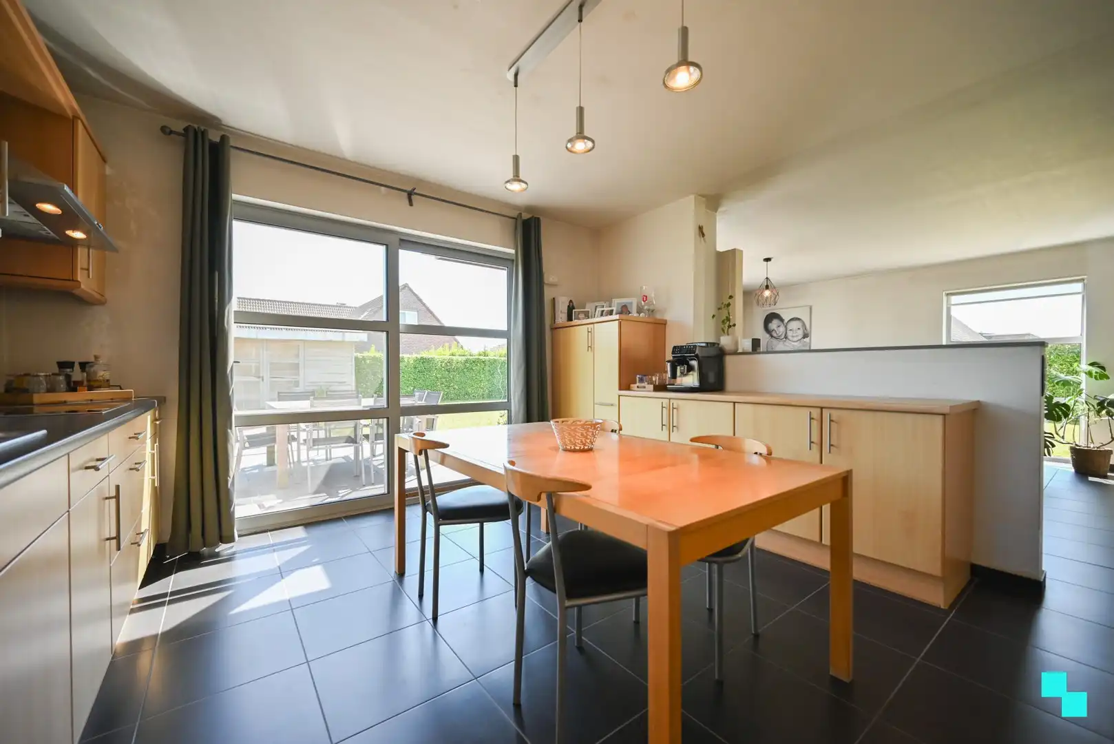 Instapklare gezinswoning met zonnige tuin in rustige woonomgeving foto 10