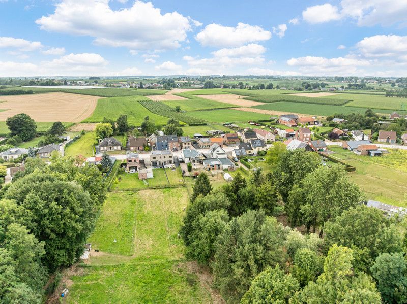 Woning met rustig gelegen, achterliggende weide en bos op 82are foto 34