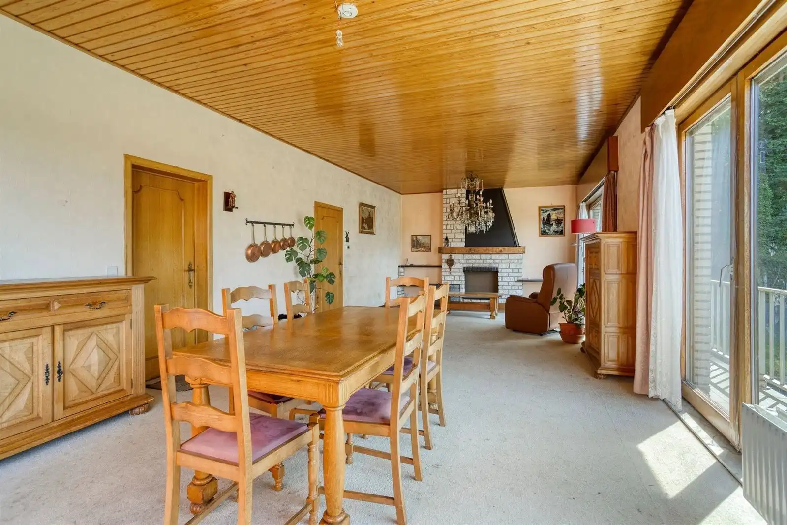 Te renoveren gezinswoning  (371 m²) met 5 slaapkamers op een perceel van 10a66ca te Huizingen foto 7