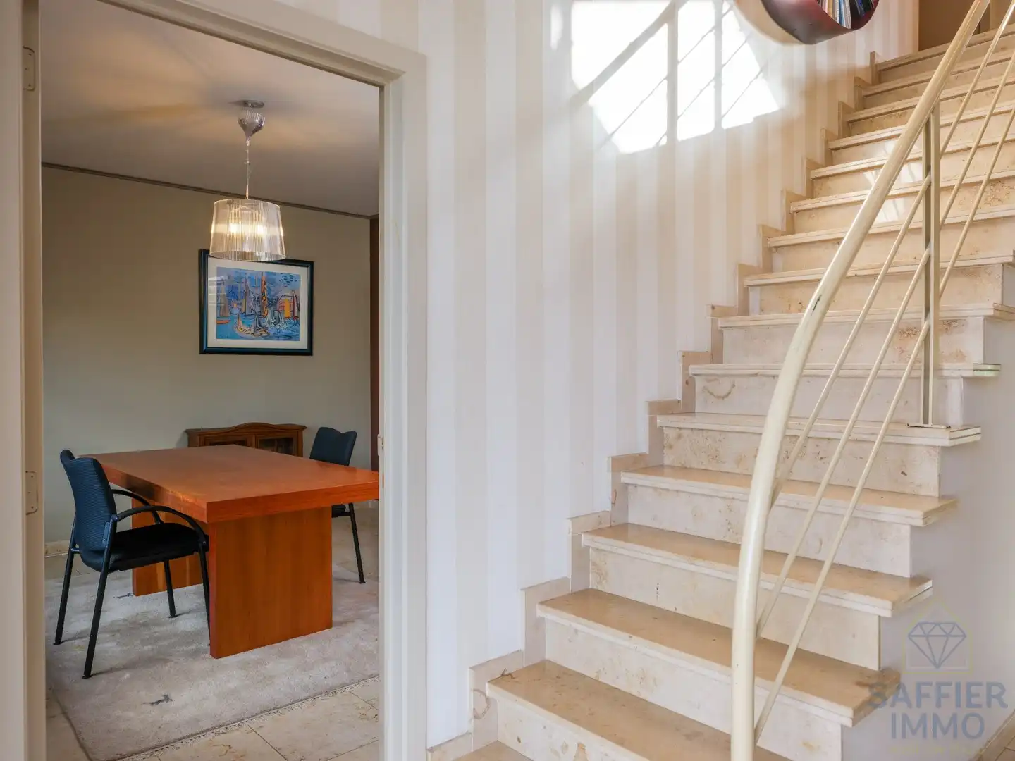 Ruim gebouw in amabachtzone met uitbreidingsmogelijkheden foto 4