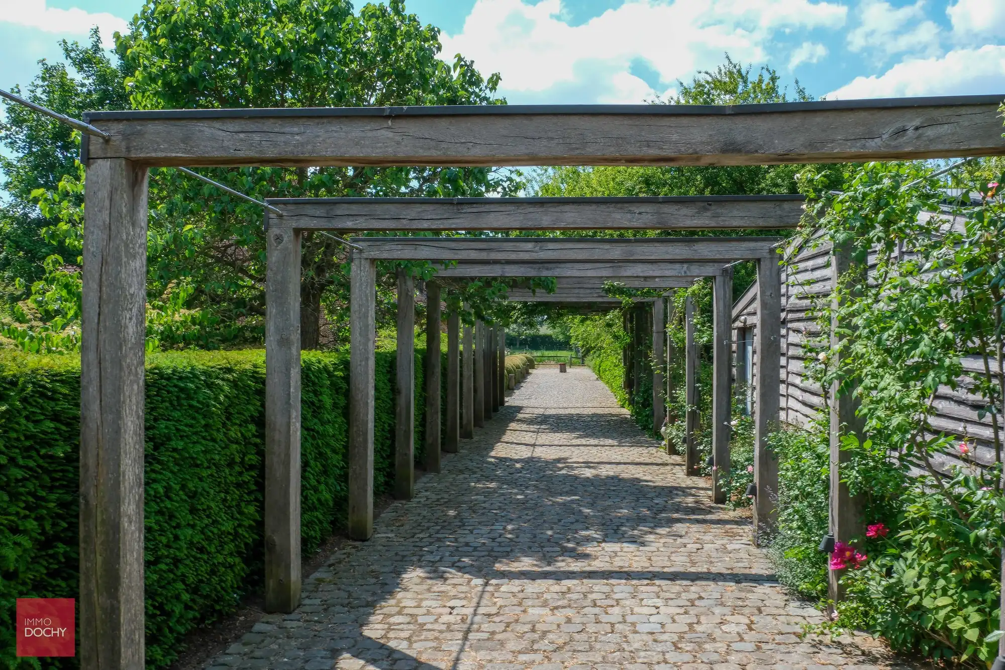 Instapklare hoeve met feestzaal en horeca vergunning foto 7