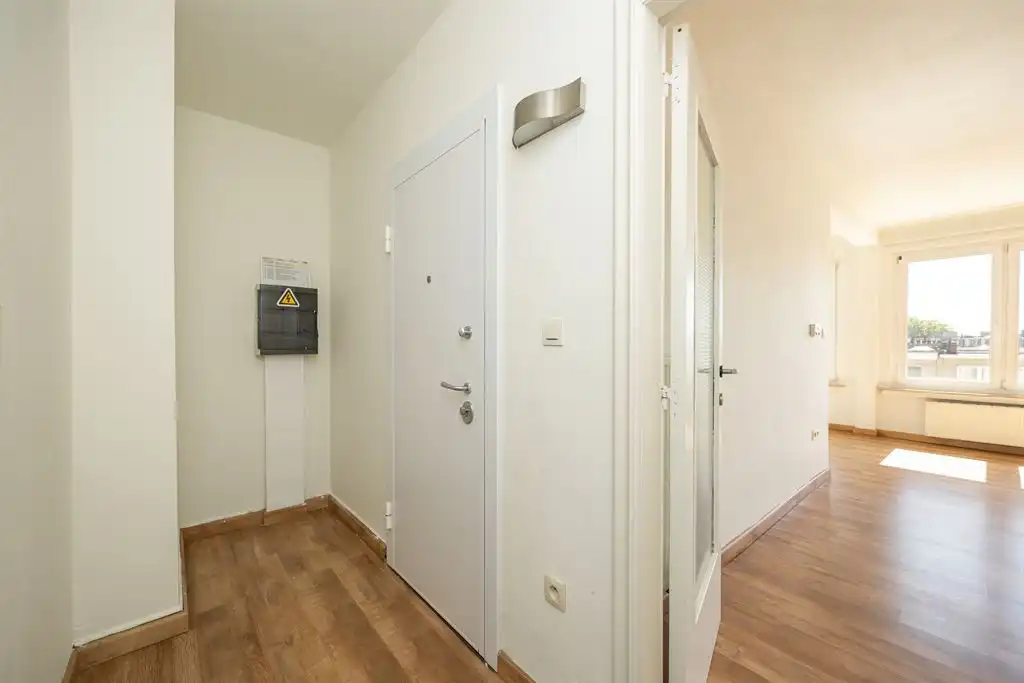Instapklaar appartement met terras foto 14