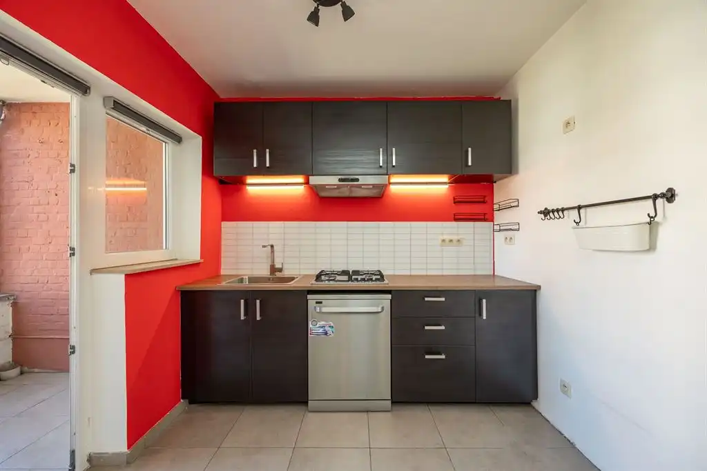 Instapklaar appartement met terras foto 14