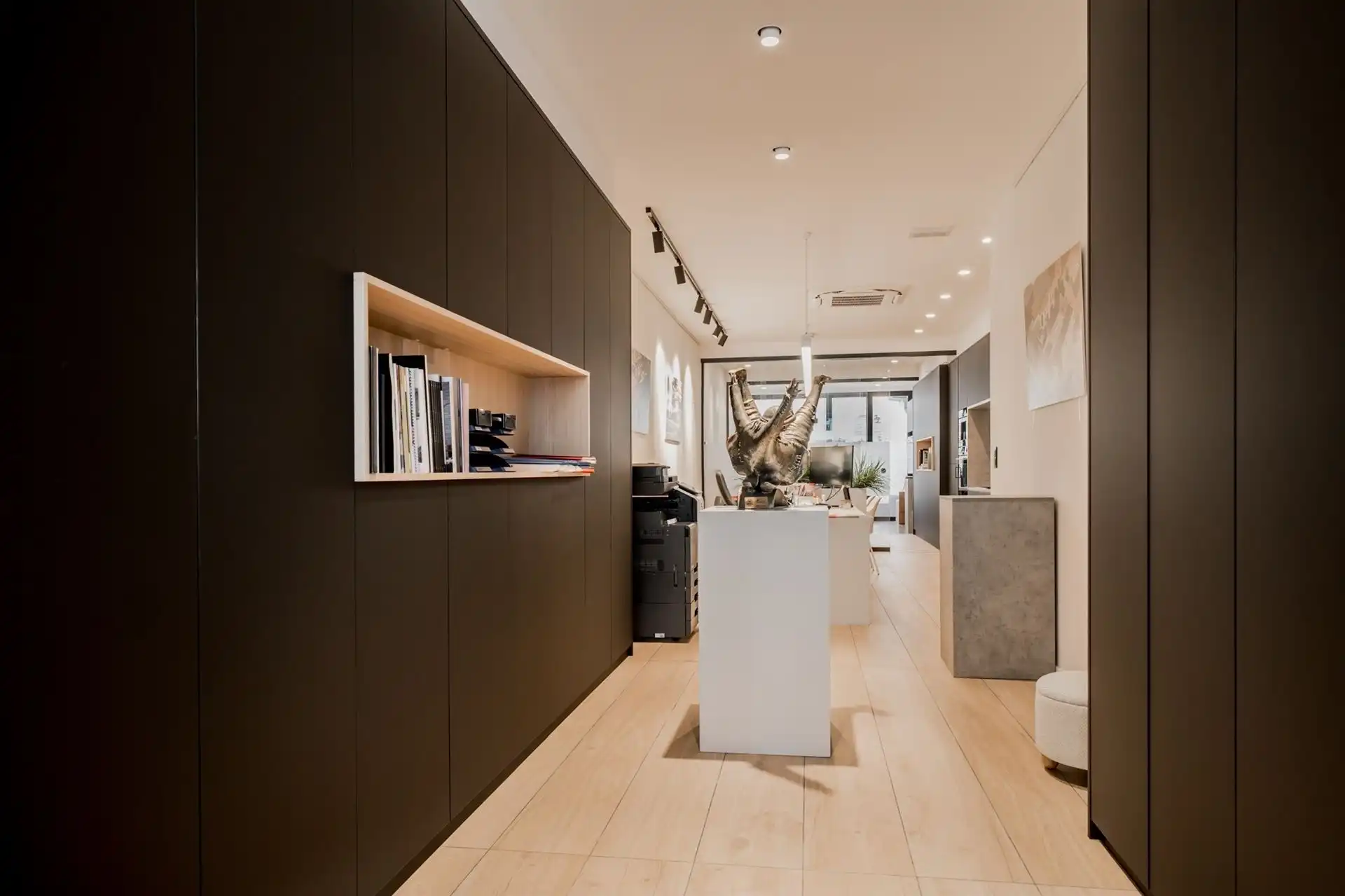 Handelsgelijkvloers + duplexappartement centrum Mechelen foto 4