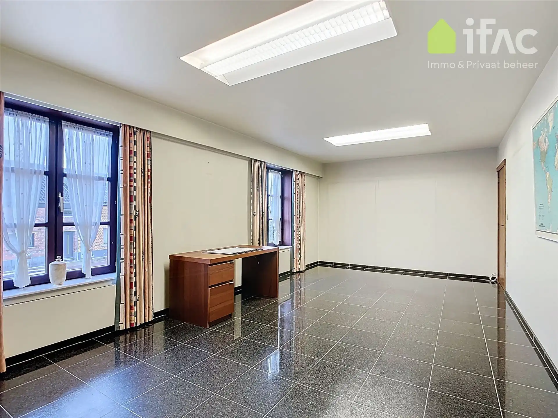 Fantastische woning met 4 slaapkamers en veranda foto 16