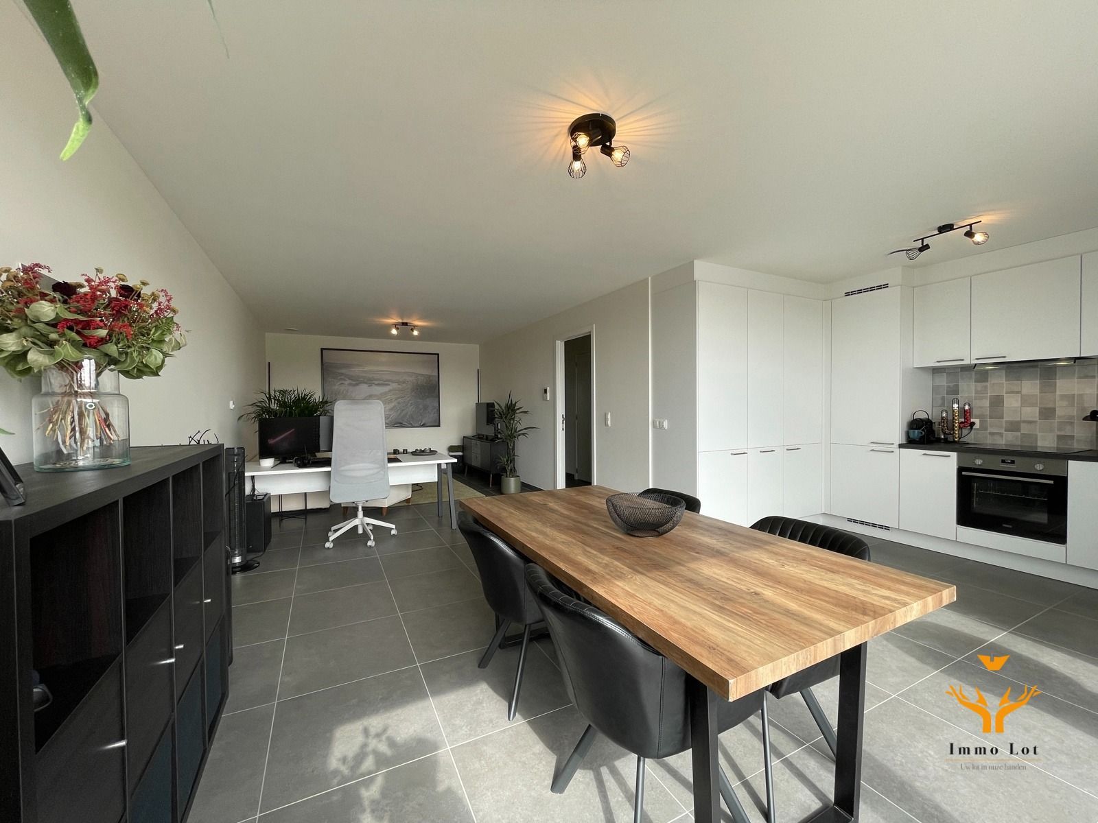 Nieuwbouwappartement met ruim terras foto 2