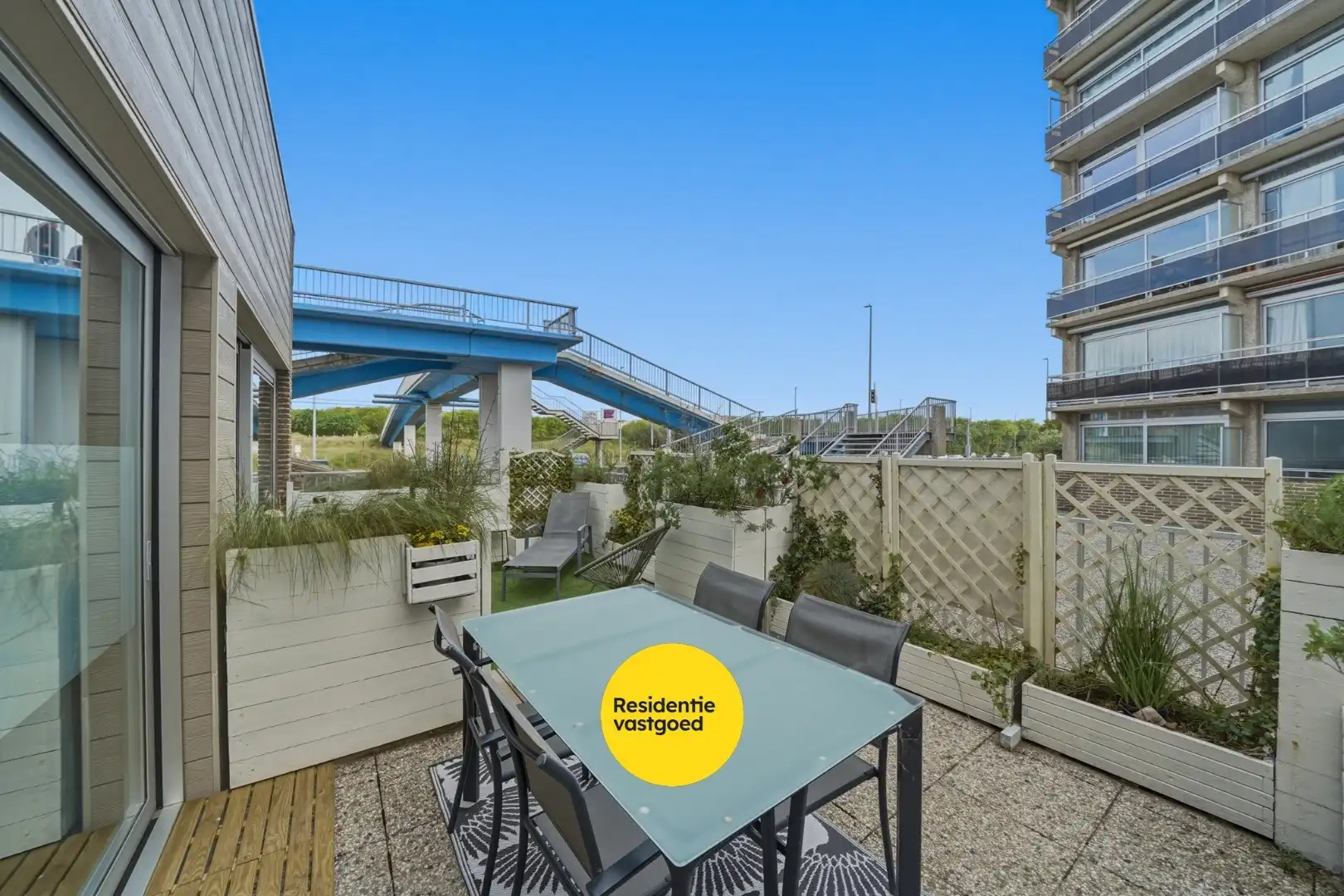 Instapklaar appartement met groot terras in Bredene - vlak bij de zee foto 8