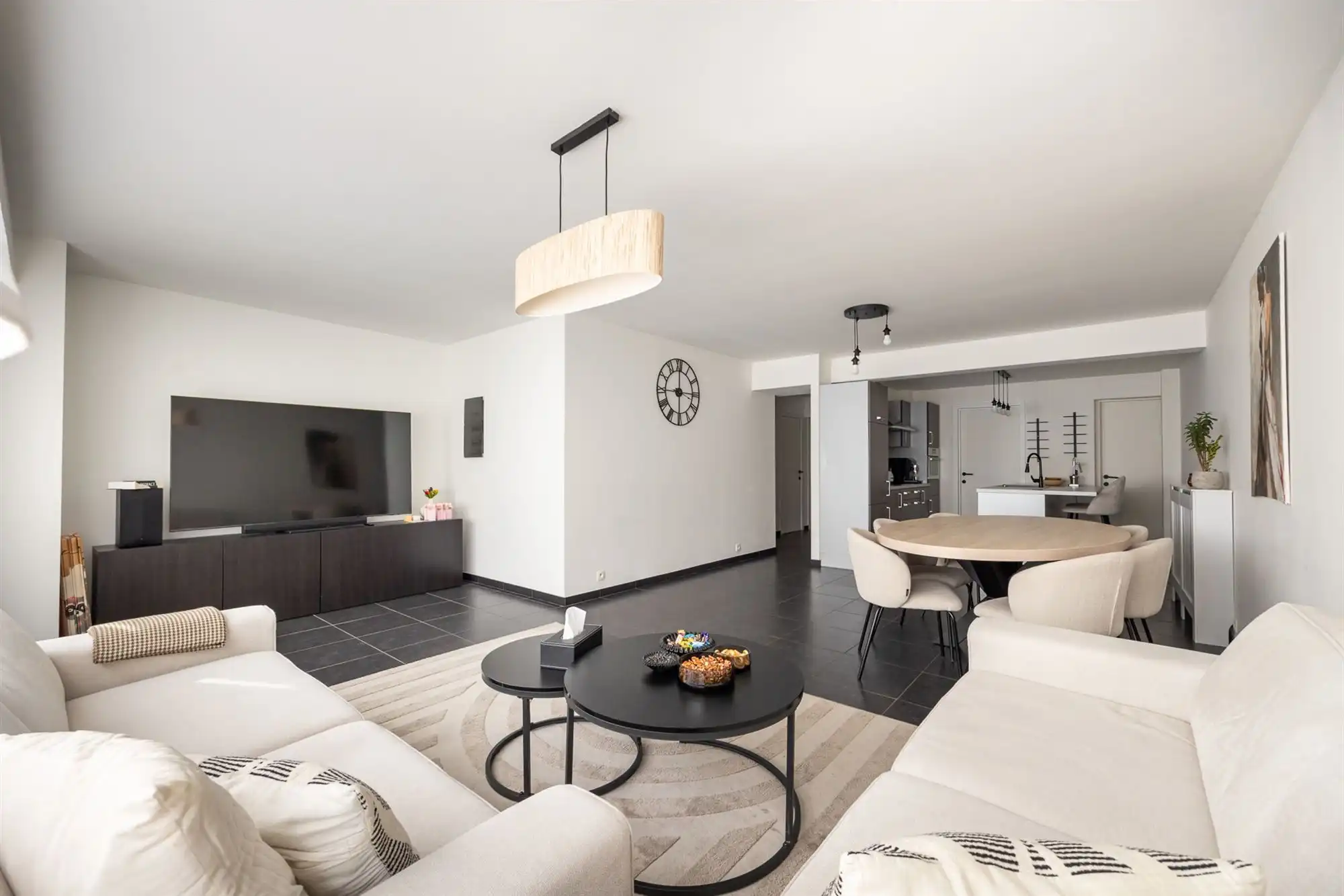Instapklaar appartement met staanplaats foto 4