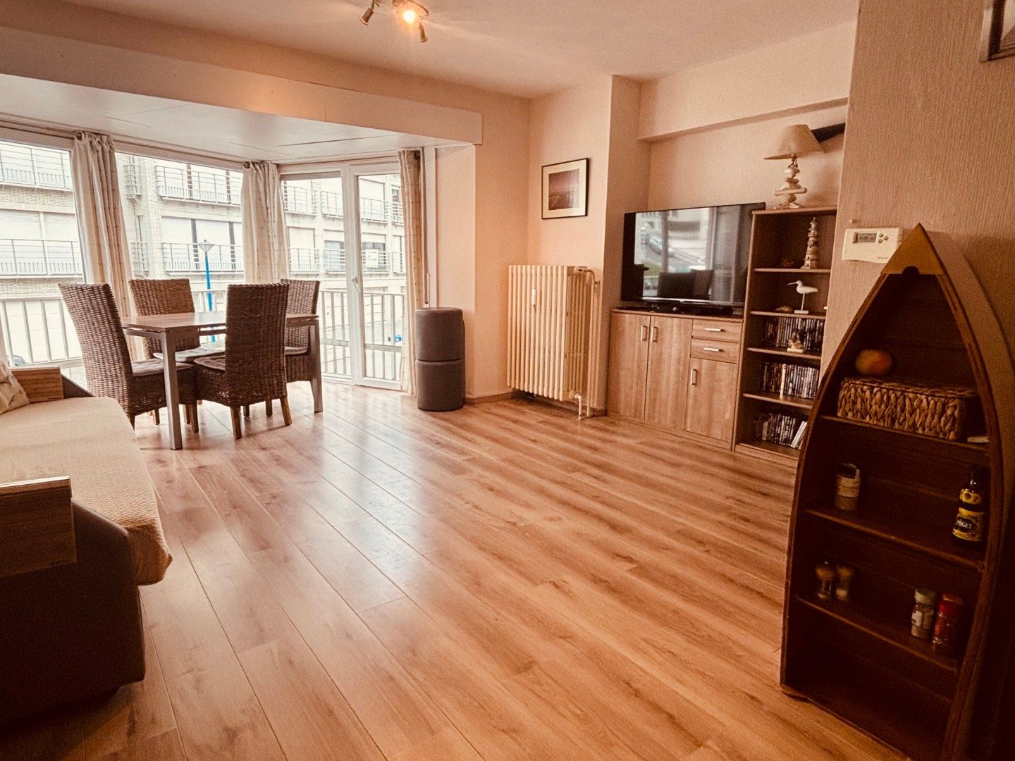 Knus vernieuwd appartementje met één slaapkamer @ zee foto 2