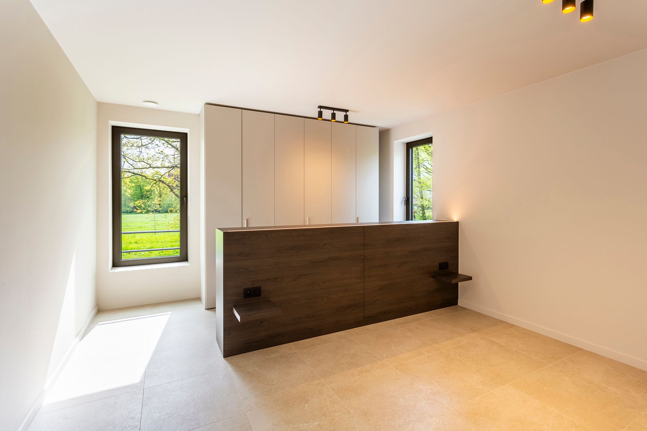 nieuwbouw luxevilla met riante tuin foto 12