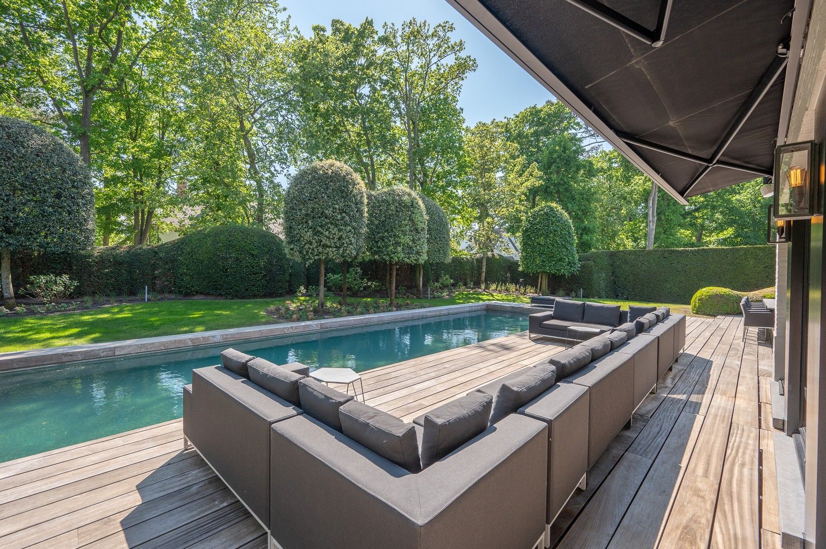 Prachtige luxueuze villa met zwembad op een topligging in het Zoute. foto 8