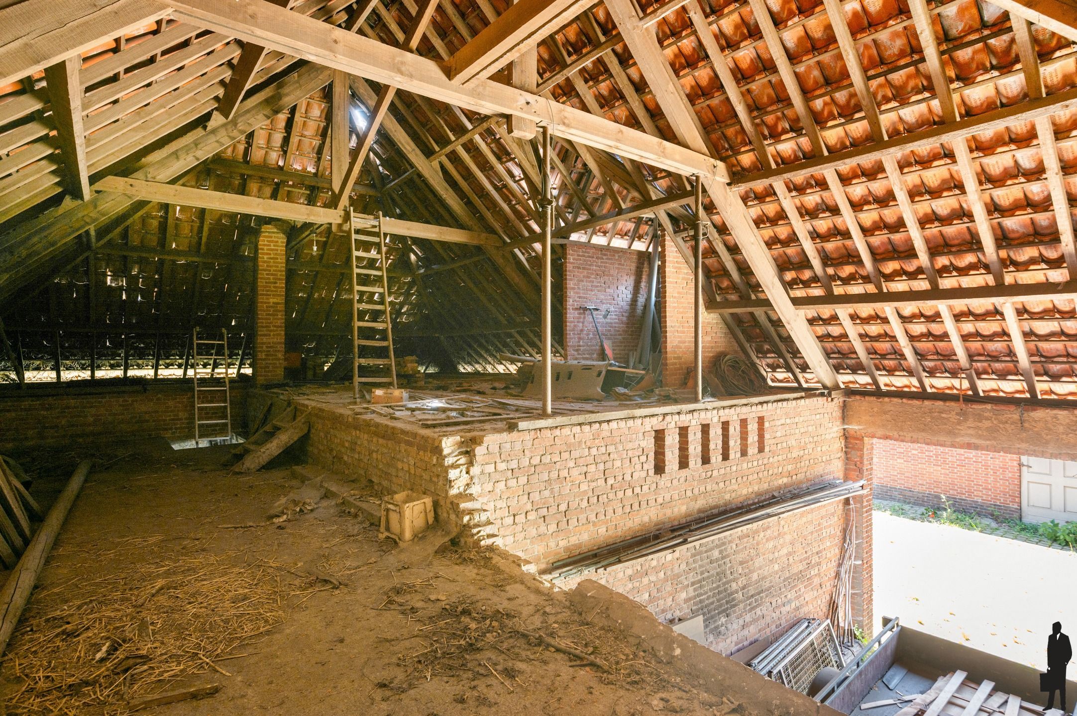 Riante hoeve met bijgebouw foto 31